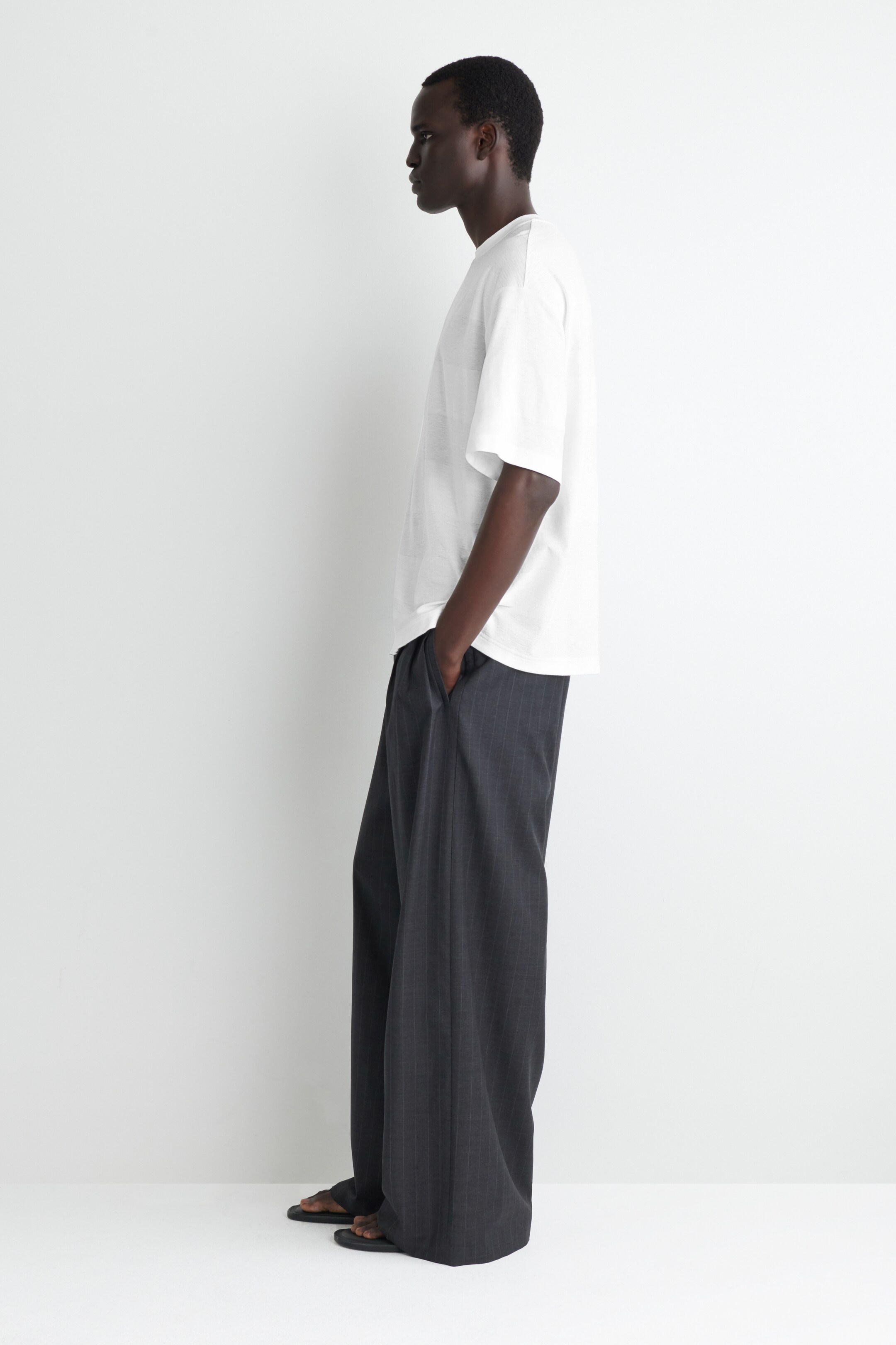 Agrandir l'image: T-SHIRT OVERSIZE EN MÉLANGE DE LIN À RAYURES - BLANC - HOMME | H&M CH 4