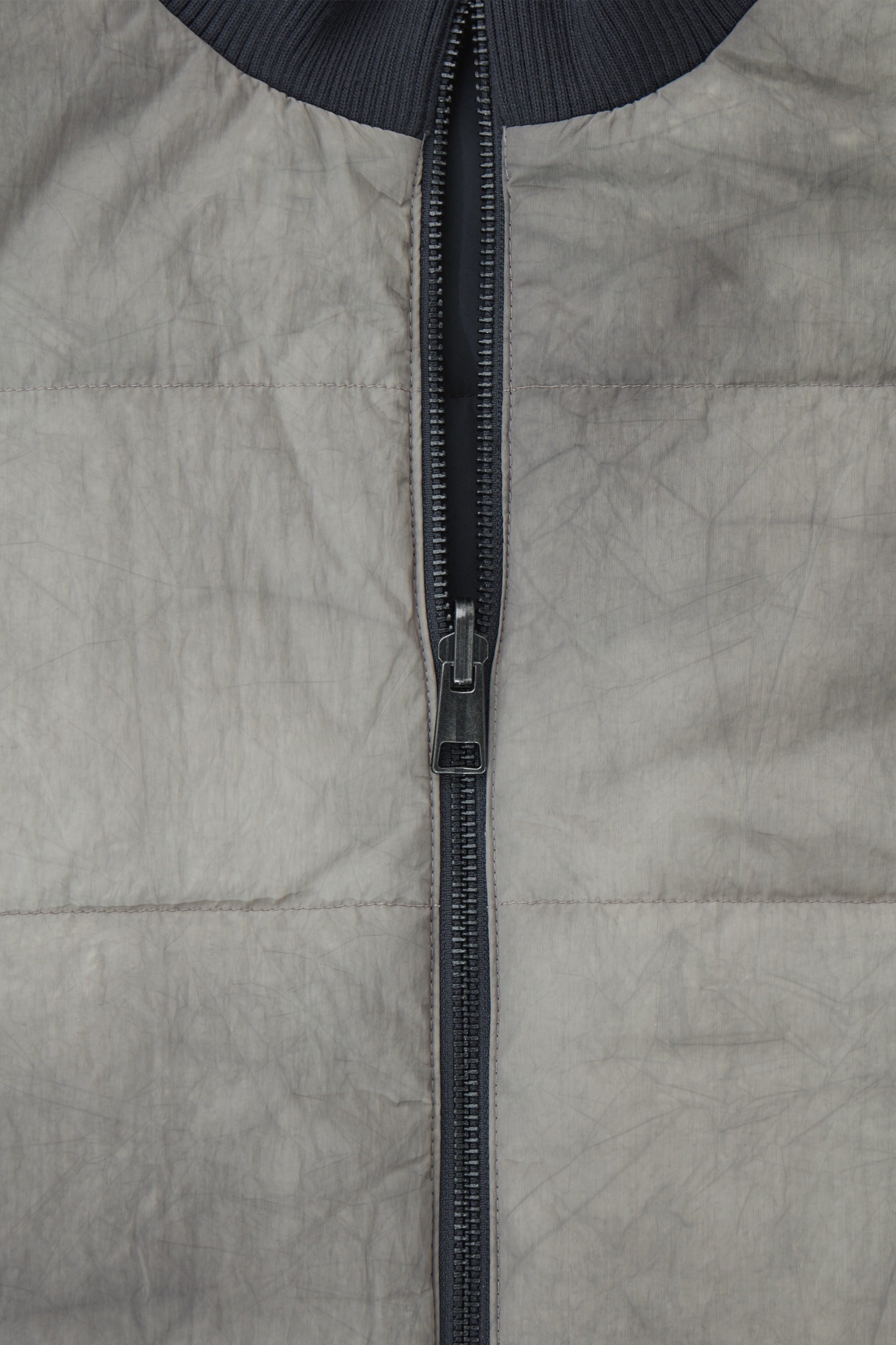 Ingrandisci l'immagine: REVERSIBLE PADDED UTILITY GILET - GREY / NAVY - UOMO | H&M CH 4