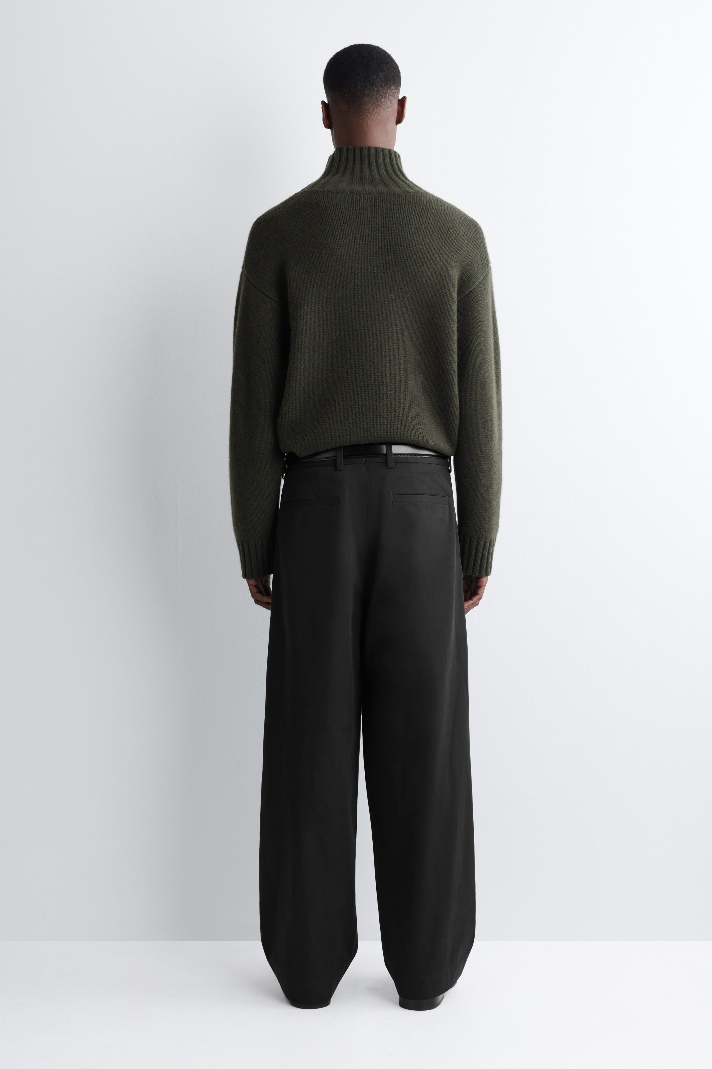 PLEATED COTTON RELAXED-FIT WIDE-LEG TROUSERS - BLACK | COS