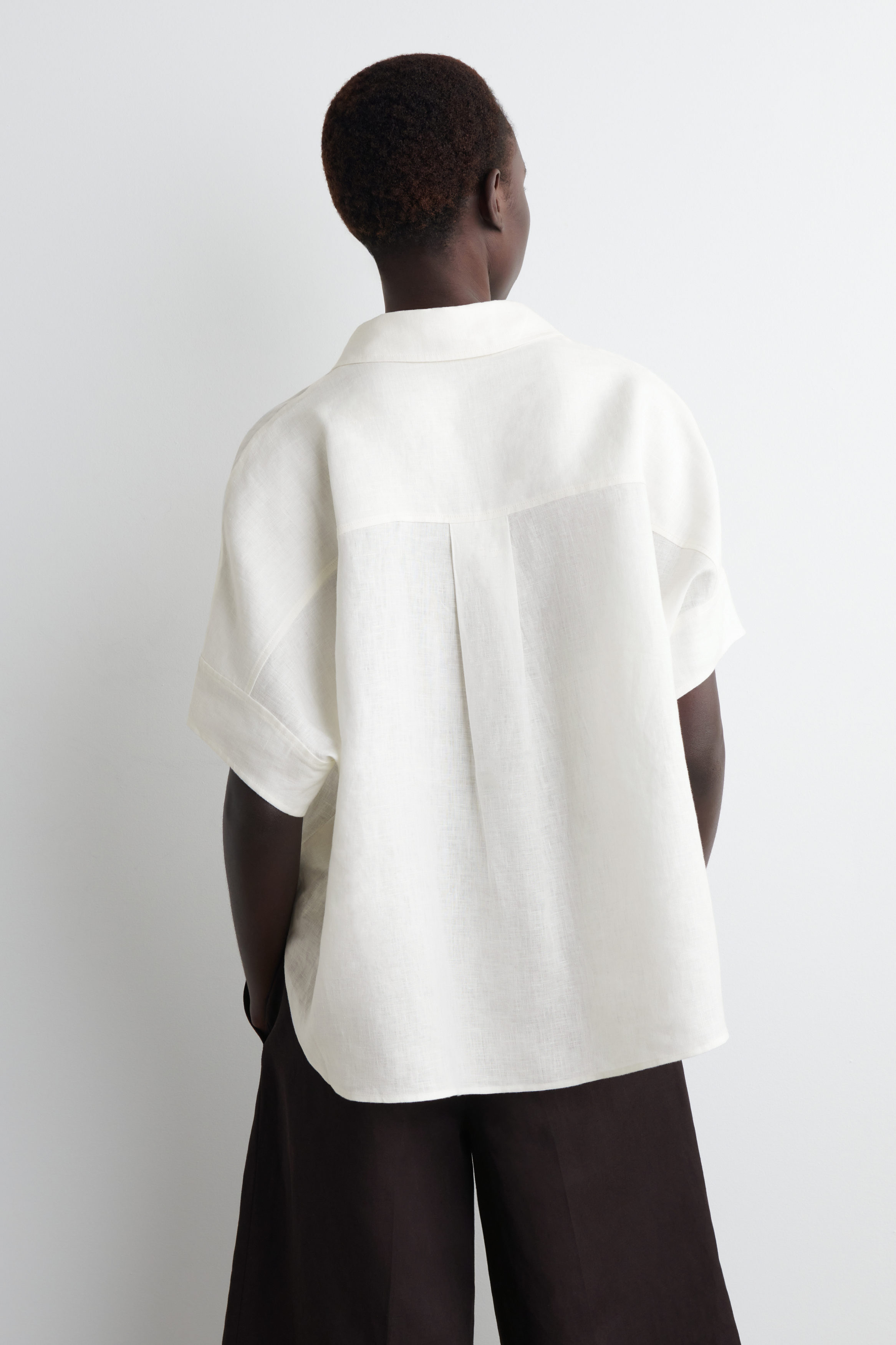 LOHEN HALF SLEEVE T-SHIRT ホワイト LAWRENCE | WHITE CROSS – RTA