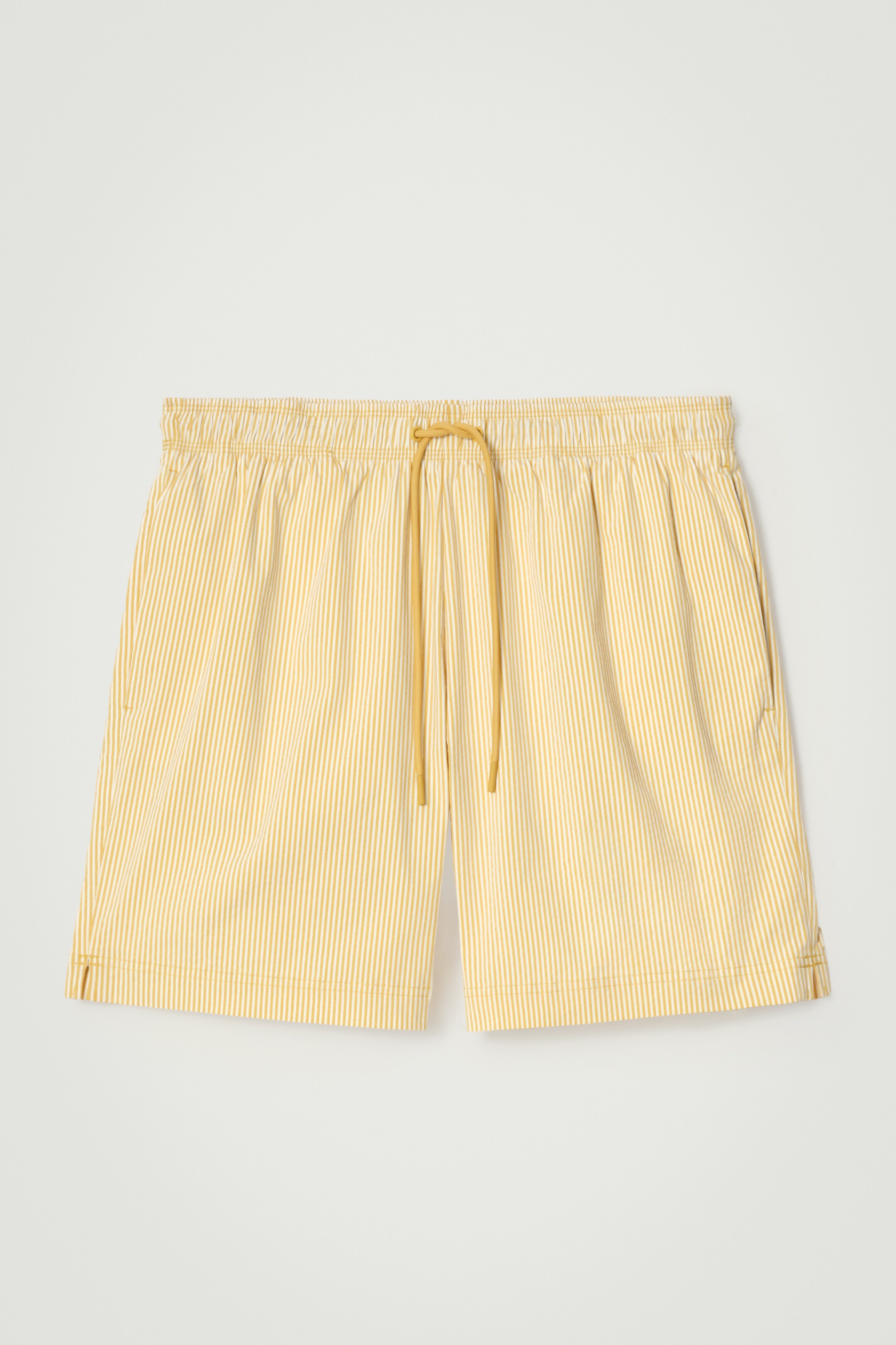 Vezi imaginea mai mare: Pantaloni scurți de baie din seersucker cu dungi - GALBEN / CU DUNGI - BĂRBAŢI | H&M RO 4
