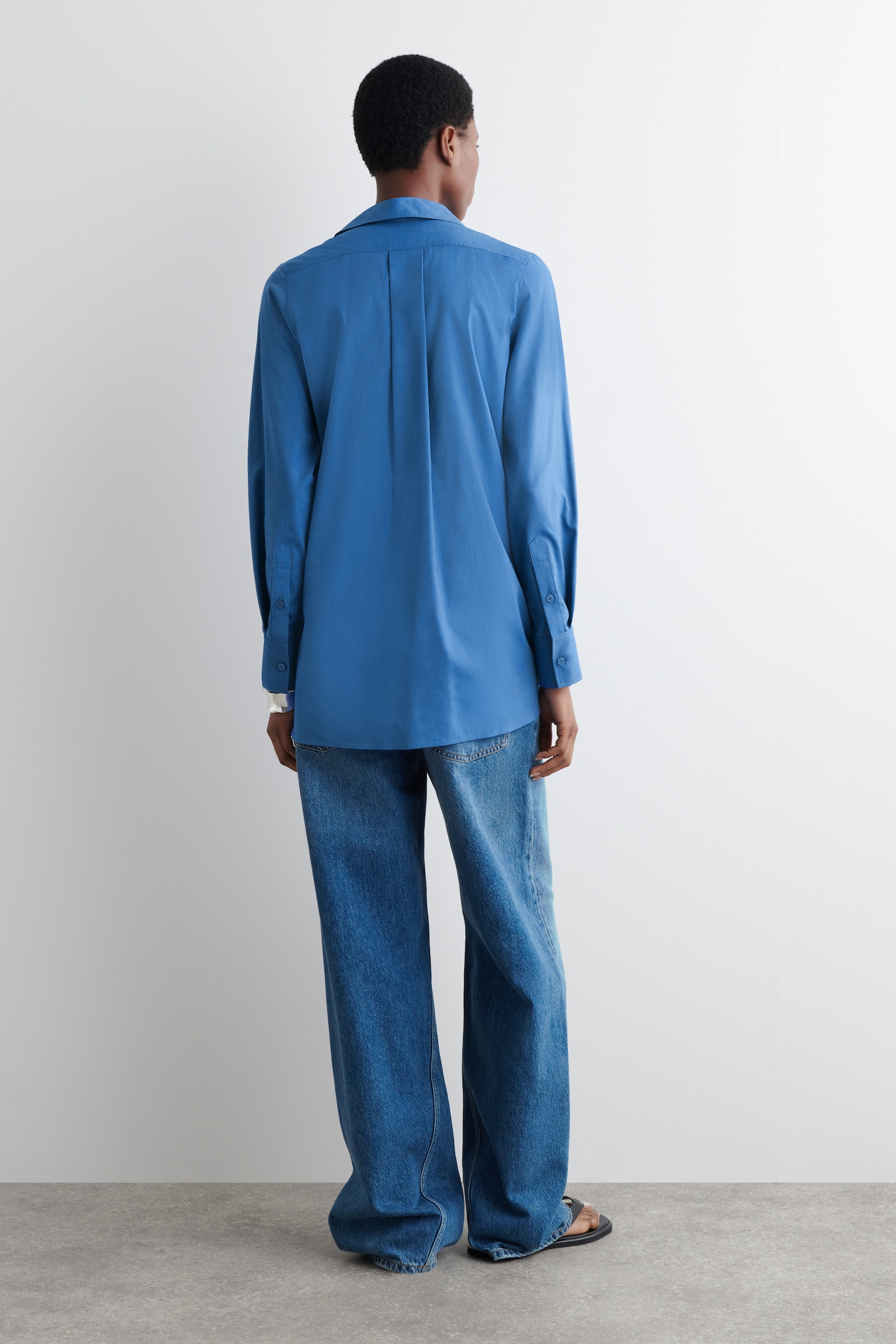 CAMISA CON BOTONADURA CRUZADA - AZUL - 6