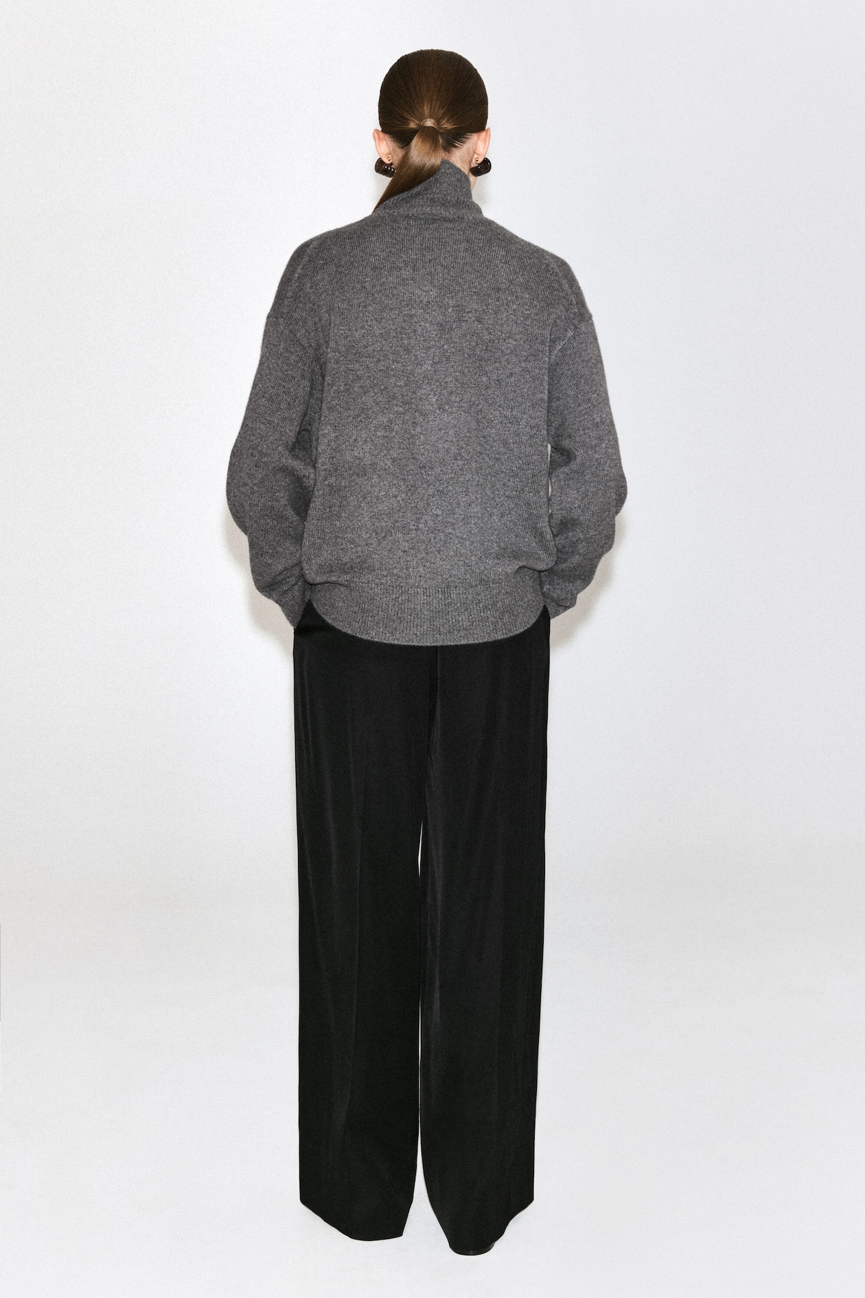SCULPTED PURE CASHMERE MOCK-NECK CARDIGAN — GRAY MÉLANGE