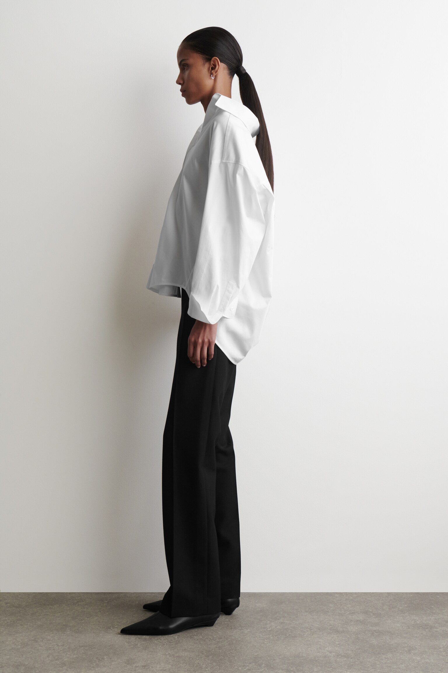 CAMISA DE ALGODÓN CON CUELLO ABIERTO - BLANCO - 4