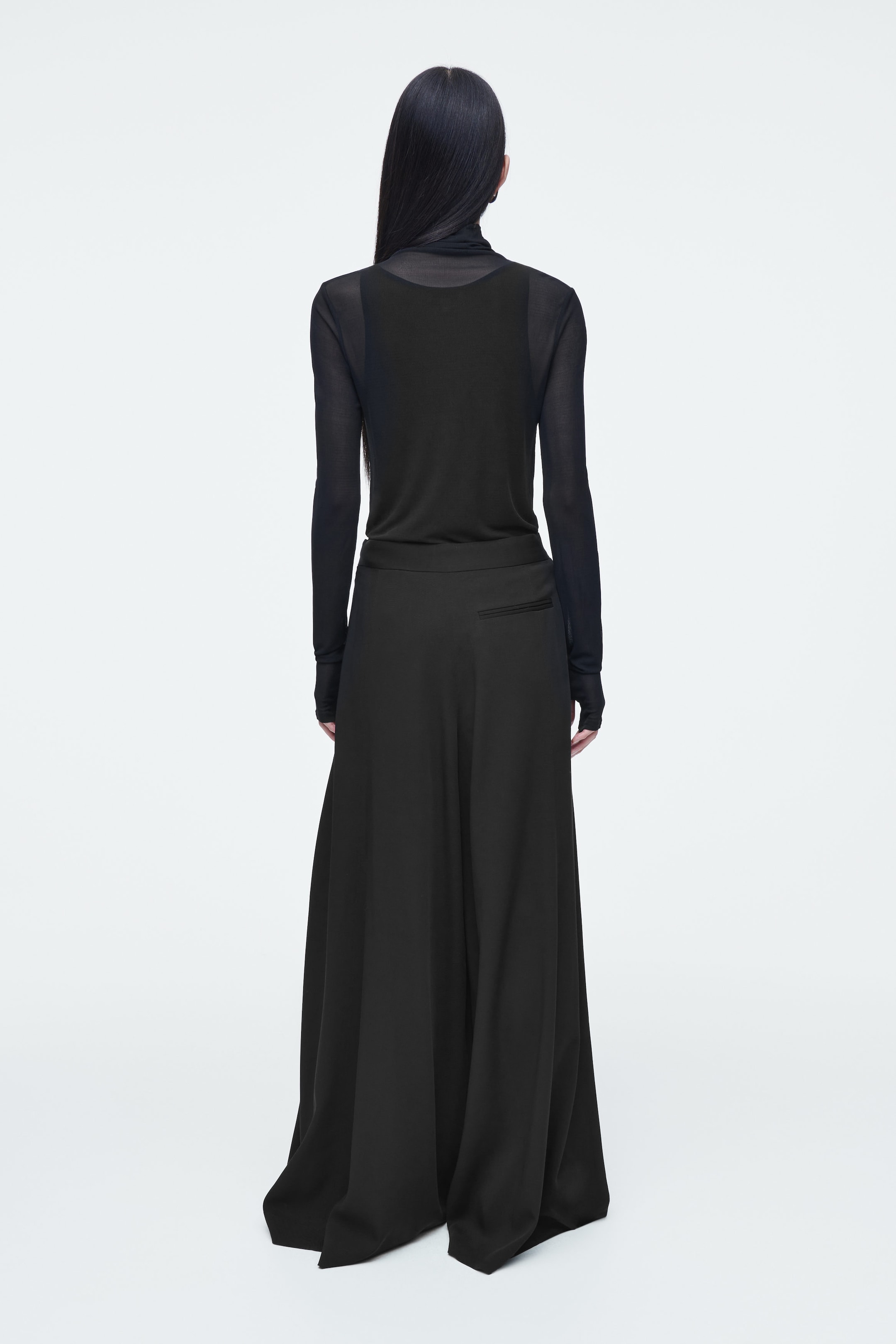 FLUID WIDE-LEG PANTS