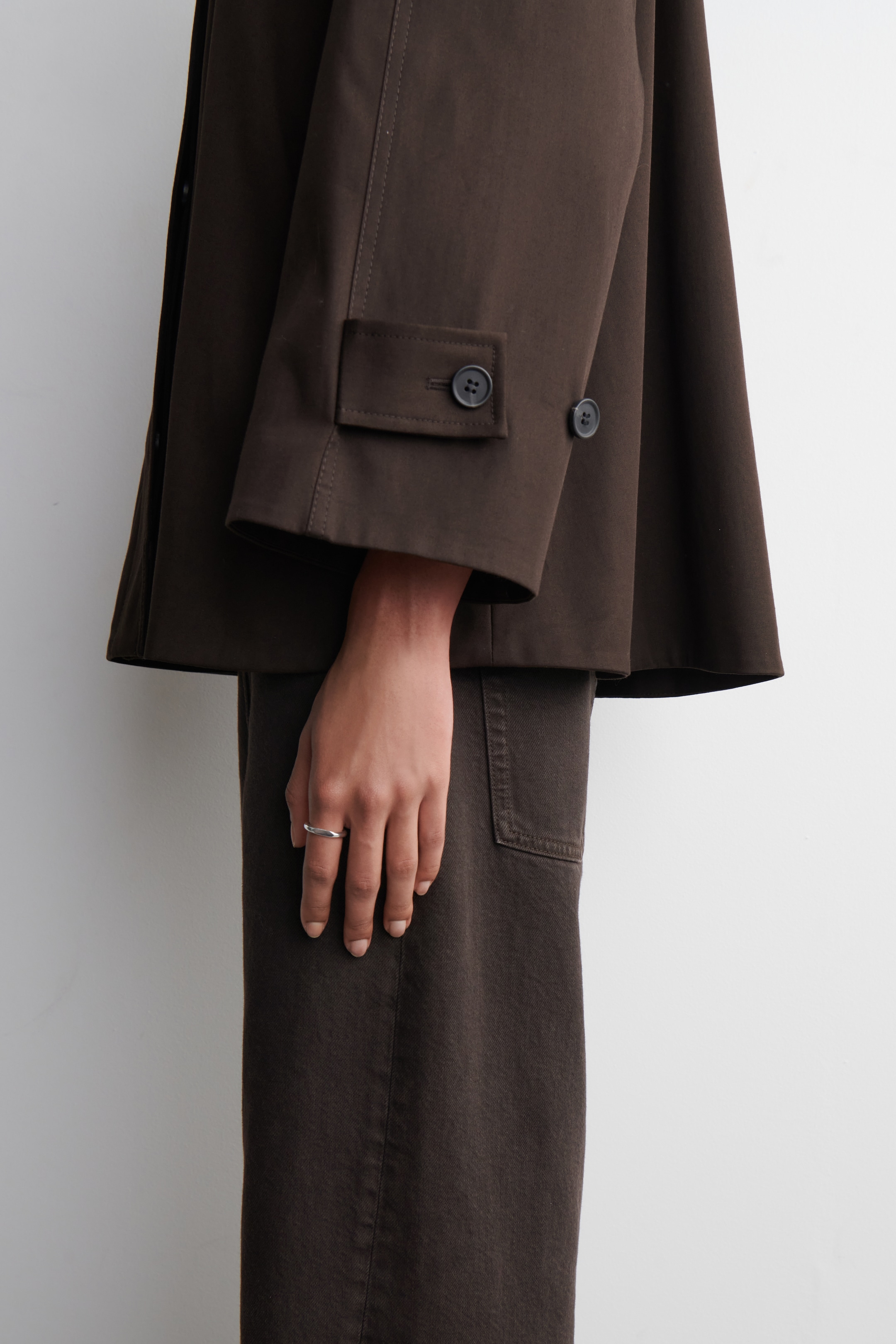 Visualizza immagine più grande: ANELLO DALLE LINEE SCOLPITE - ARGENTO - DONNA | H&M IT 1
