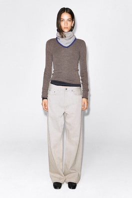 CONTRAST-TIPPED MERINO WOOL TRIANGLE SCARF — GREY / COBALT 3