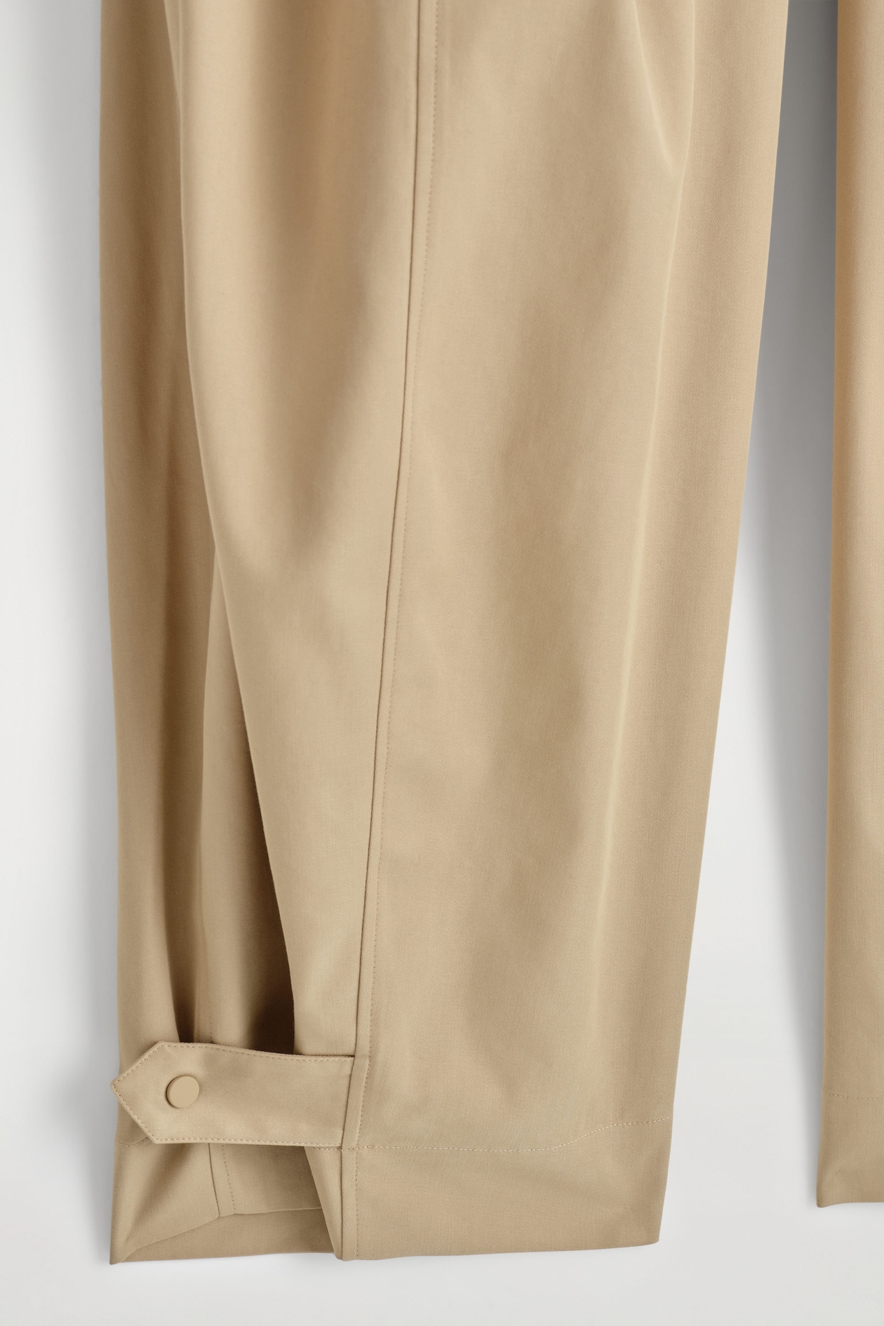 UTILITY BARREL-LEG TROUSERS — BEIGE