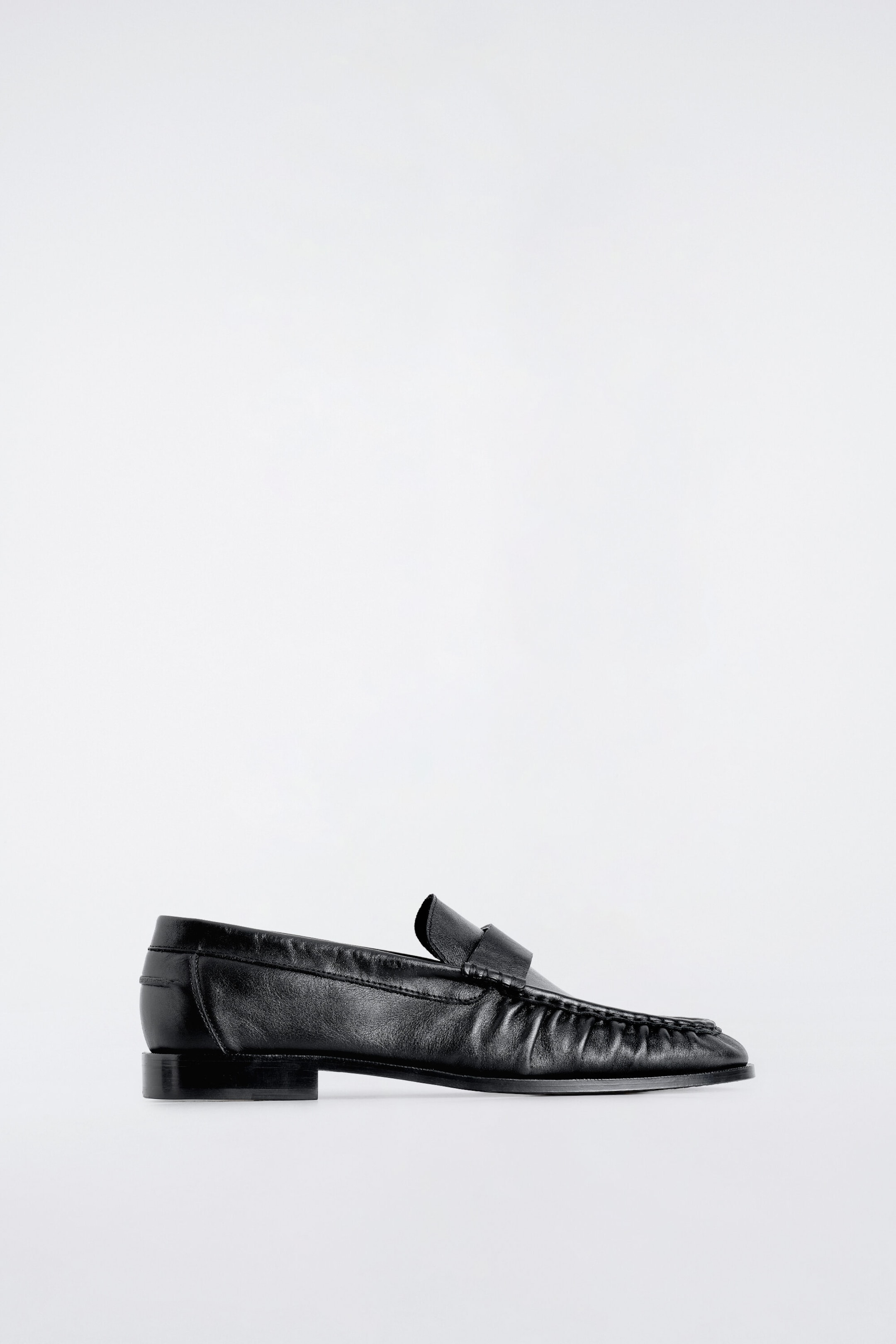 RUCHED LEATHER LOAFERS