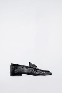 RUCHED LEATHER LOAFERS — BLACK 6