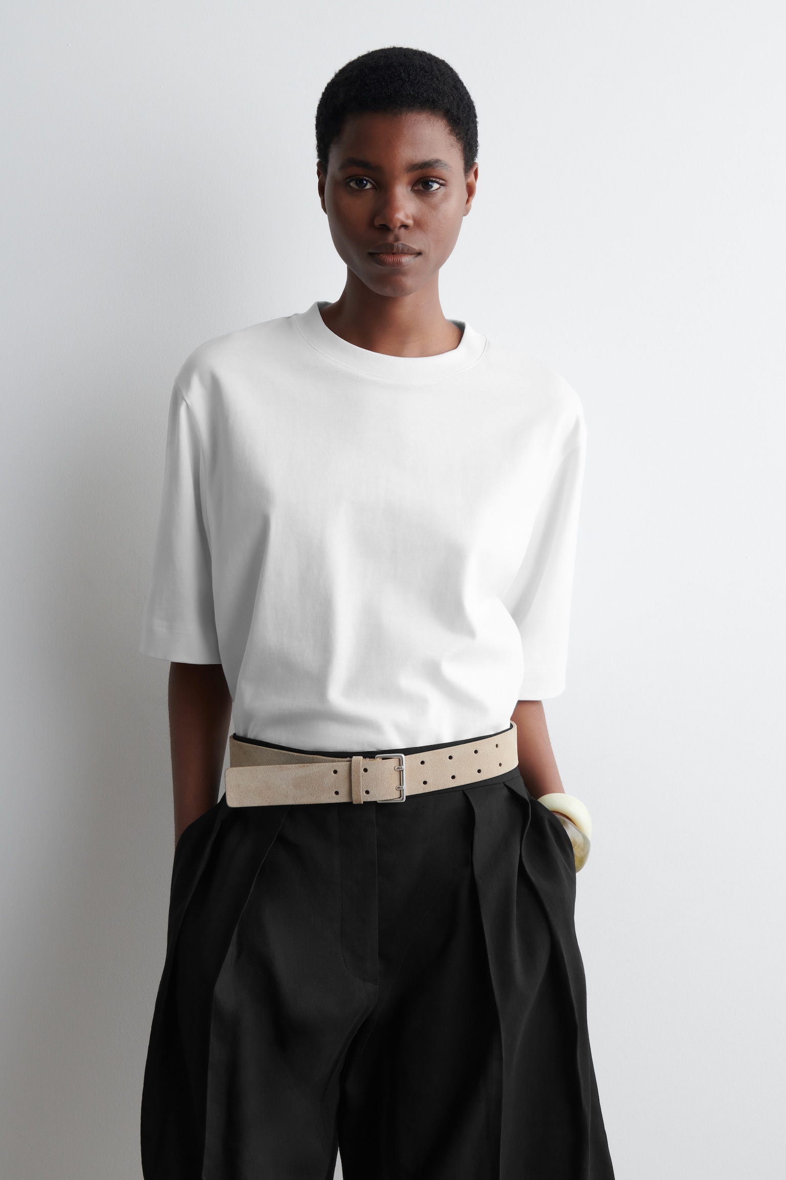 OVERSIZED T-SHIRT - WHITE/BLACK