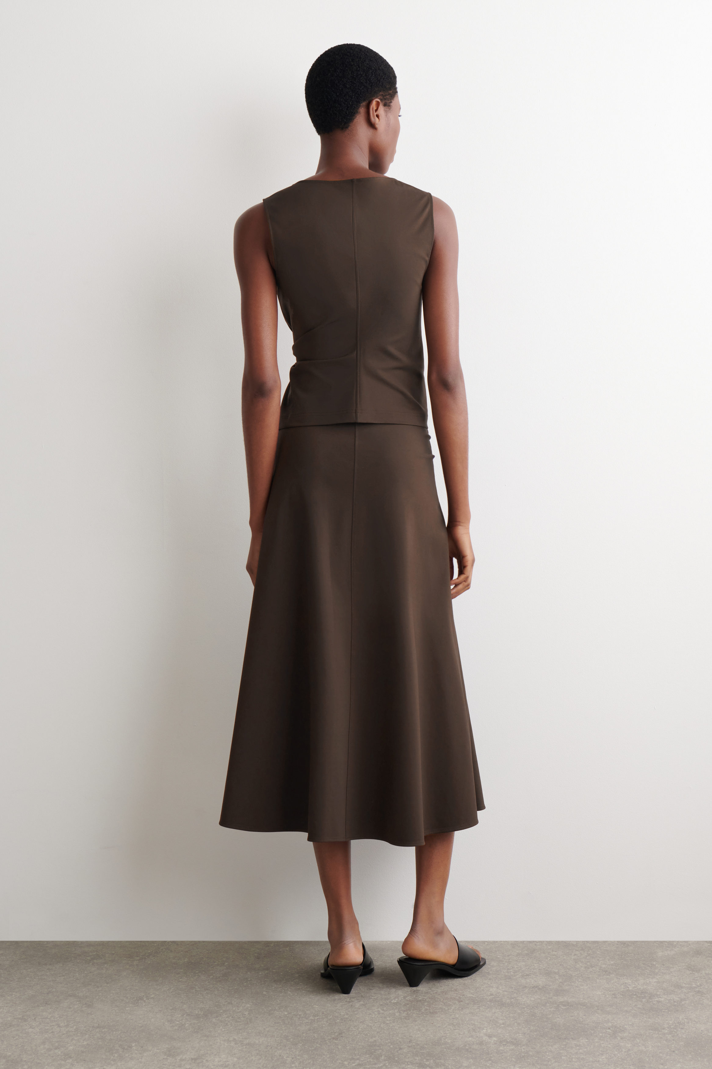 TWIST-DETAIL JERSEY MIDI SKIRT - BROWN | COS US