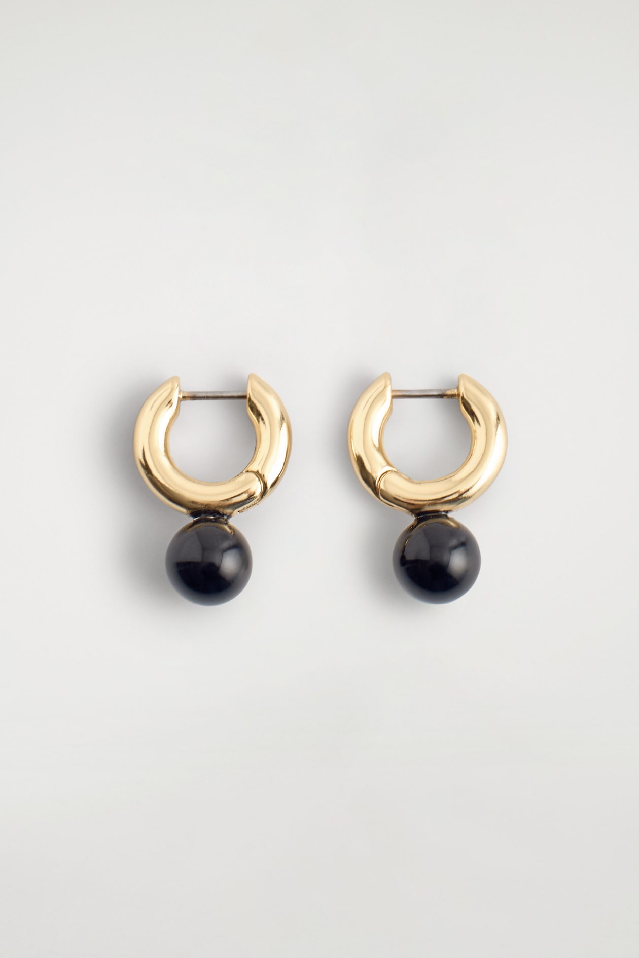 BEADED HUGGIE HOOP EARRINGS — GOLD