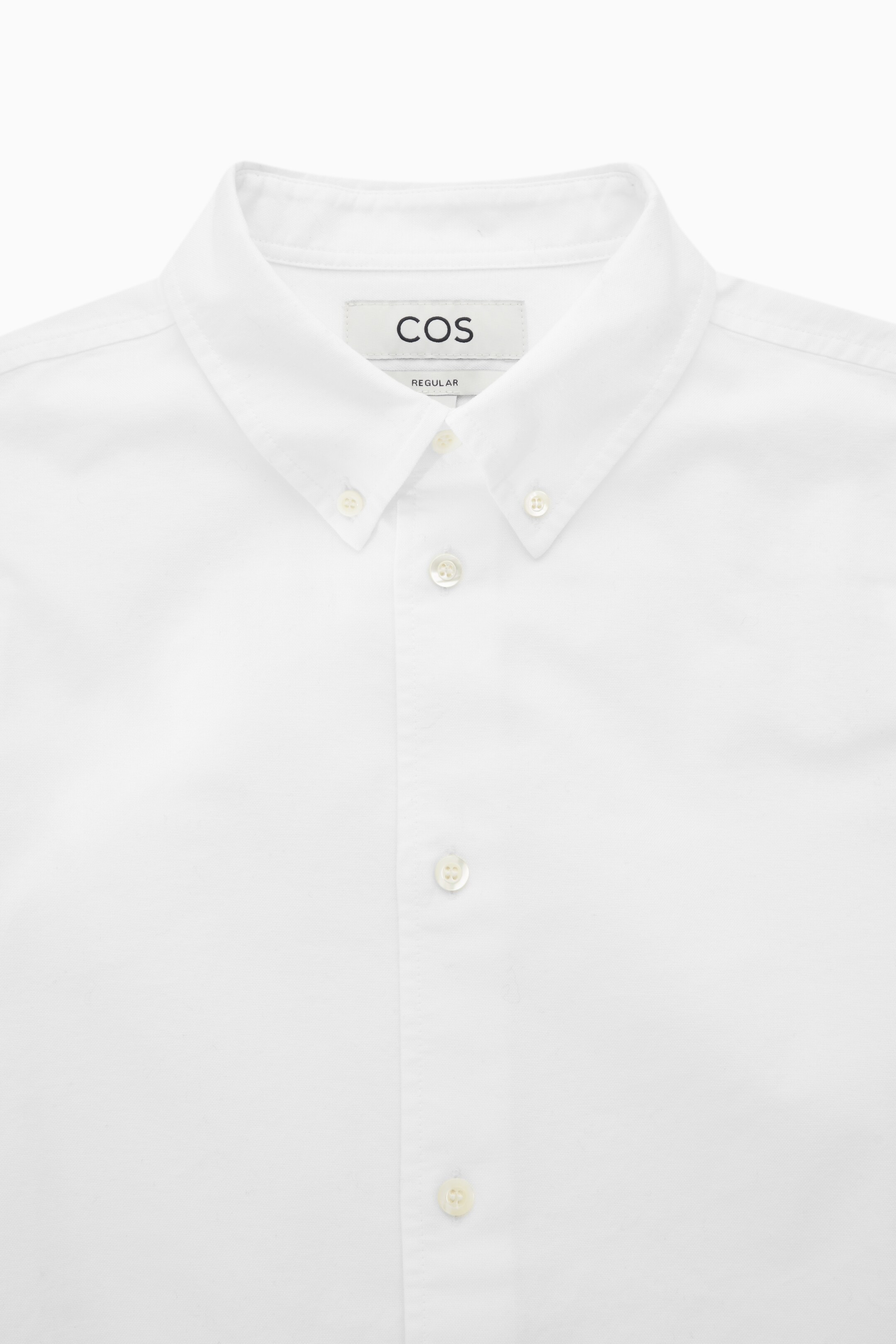 Ingrandisci l'immagine: BUTTON-DOWN COLLAR COTTON OXFORD SHIRT - WHITE - UOMO | H&M CH 2