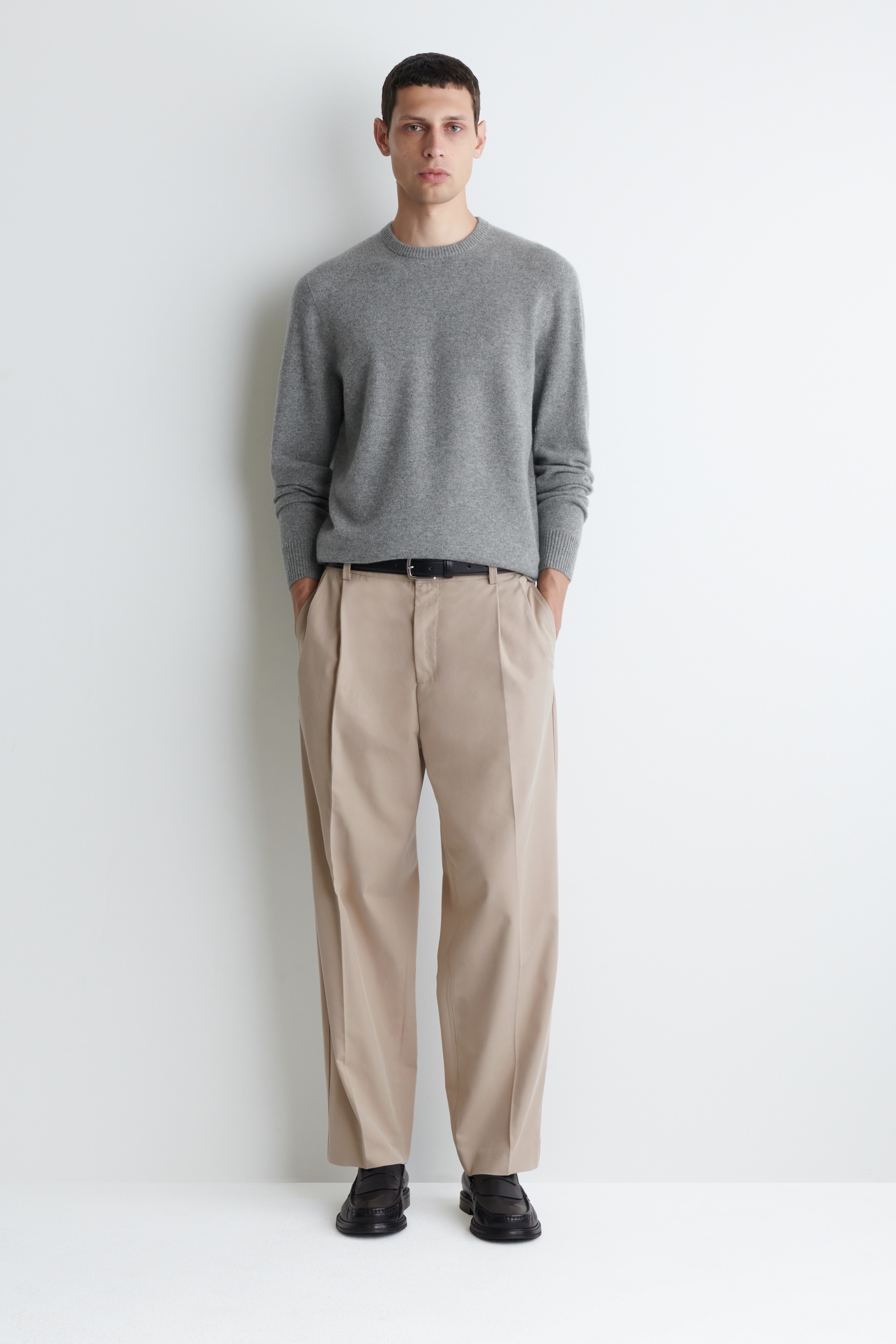 Visualizza immagine più grande: MAGLIONE GIROCOLLO IN CASHMERE SENZA CUCITURE - GRIGIO - UOMO | H&M IT 2