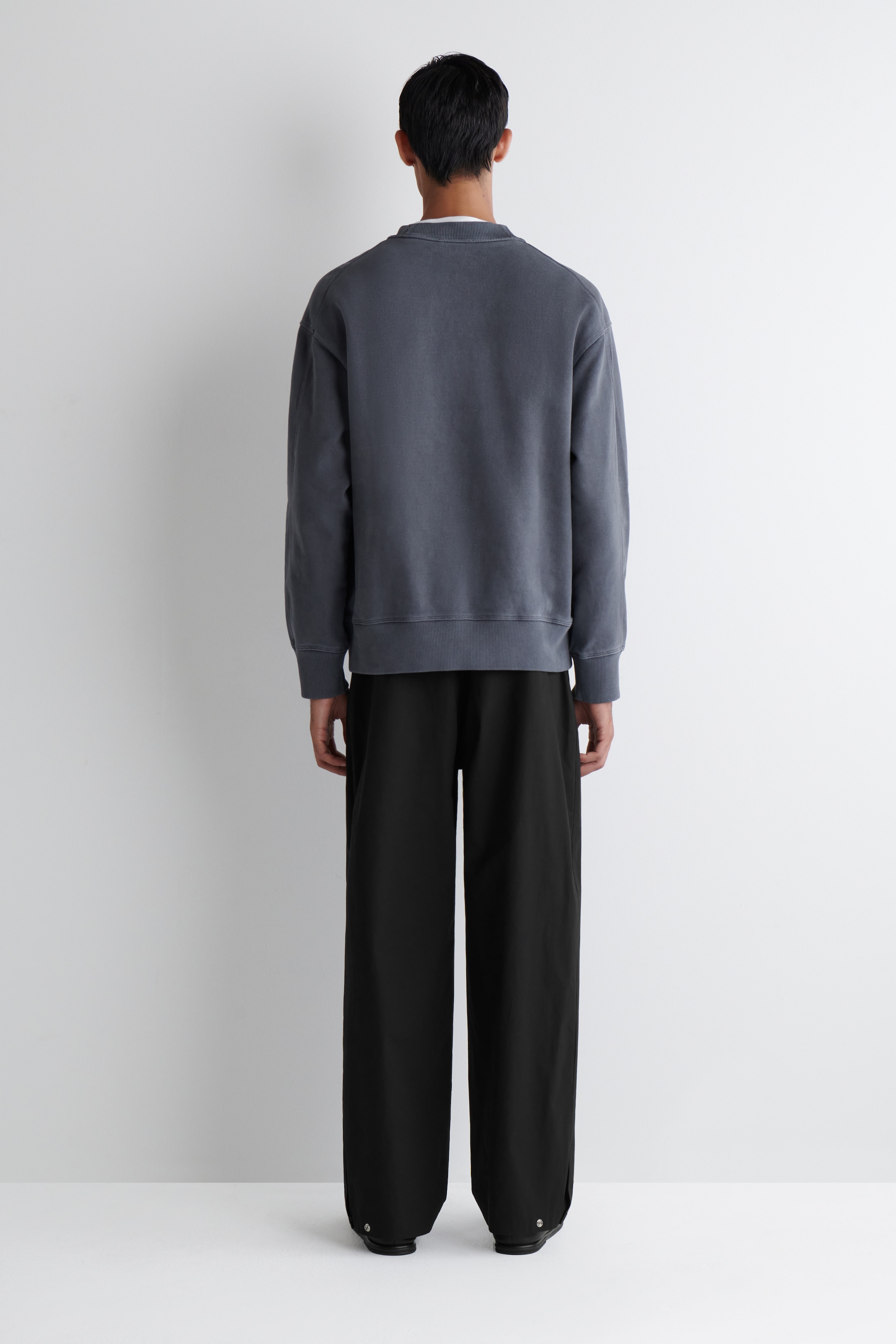 Visualizza immagine più grande: FELPA IN COTONE LAVATO DAL TAGLIO RILASSATO - BLU NAVY LAVATO - UOMO | H&M IT 4