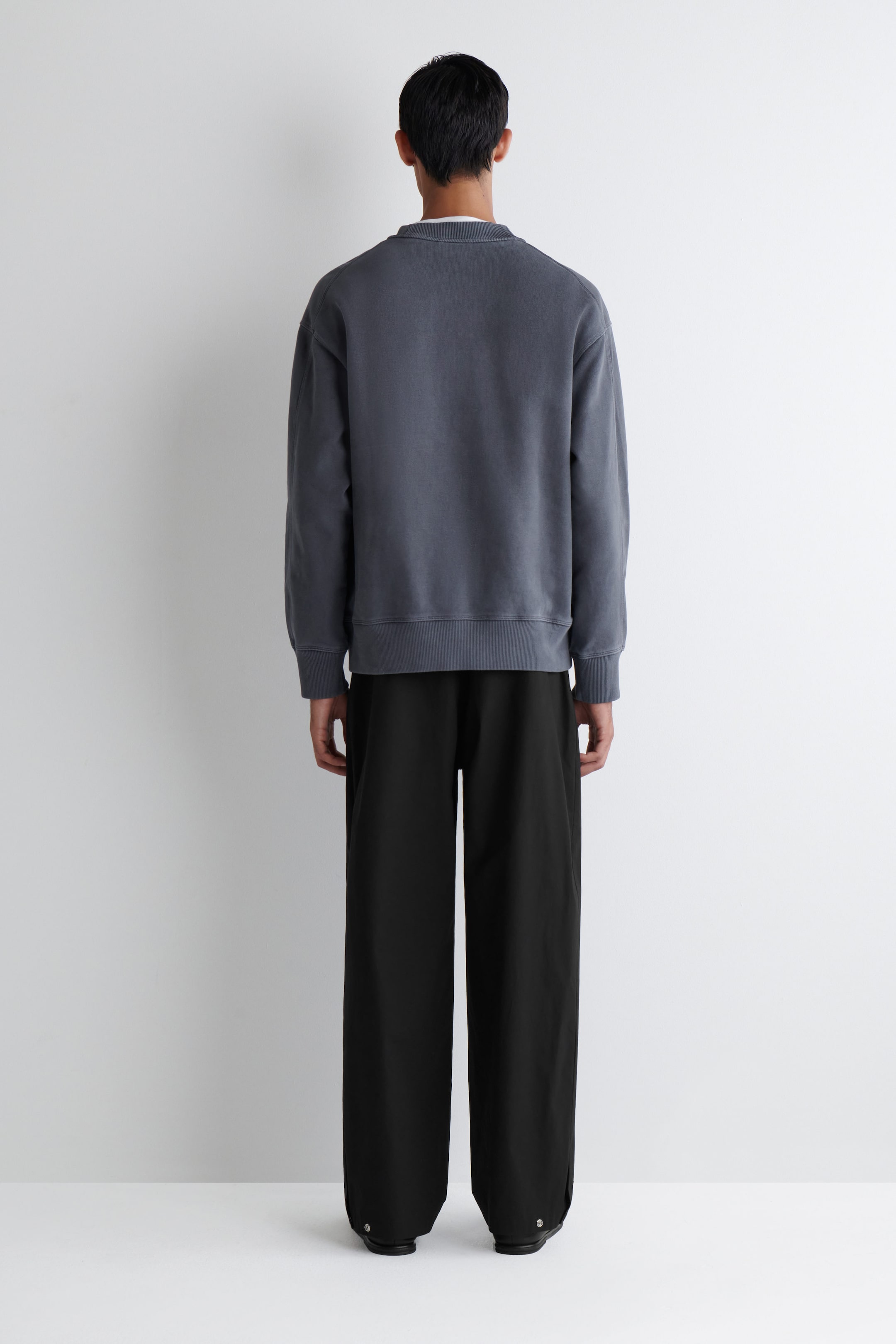 RELAXED WASHED-COTTON SWEATSHIRT