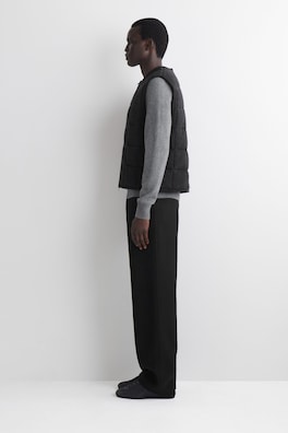 PADDED QUILTED KNITTED MERINO WOOL GILET — CHARCOAL MÉLANGE 2