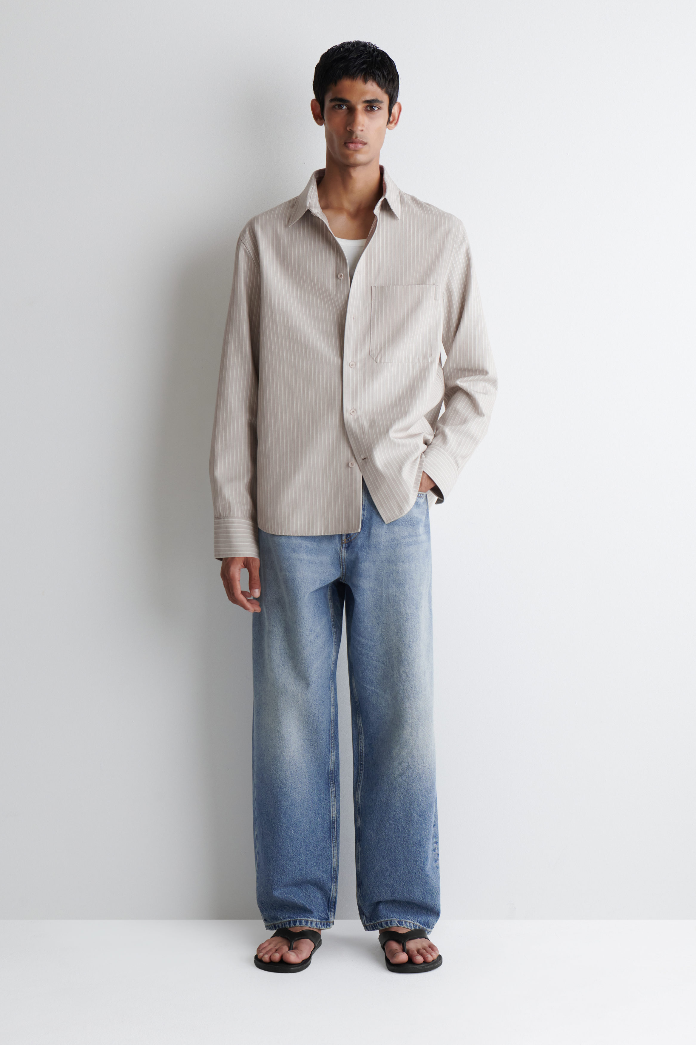 【LOW CLASSIC】 NEW STRAIGHT-FIT JEANS / 追跡付 LOW CLASSIC