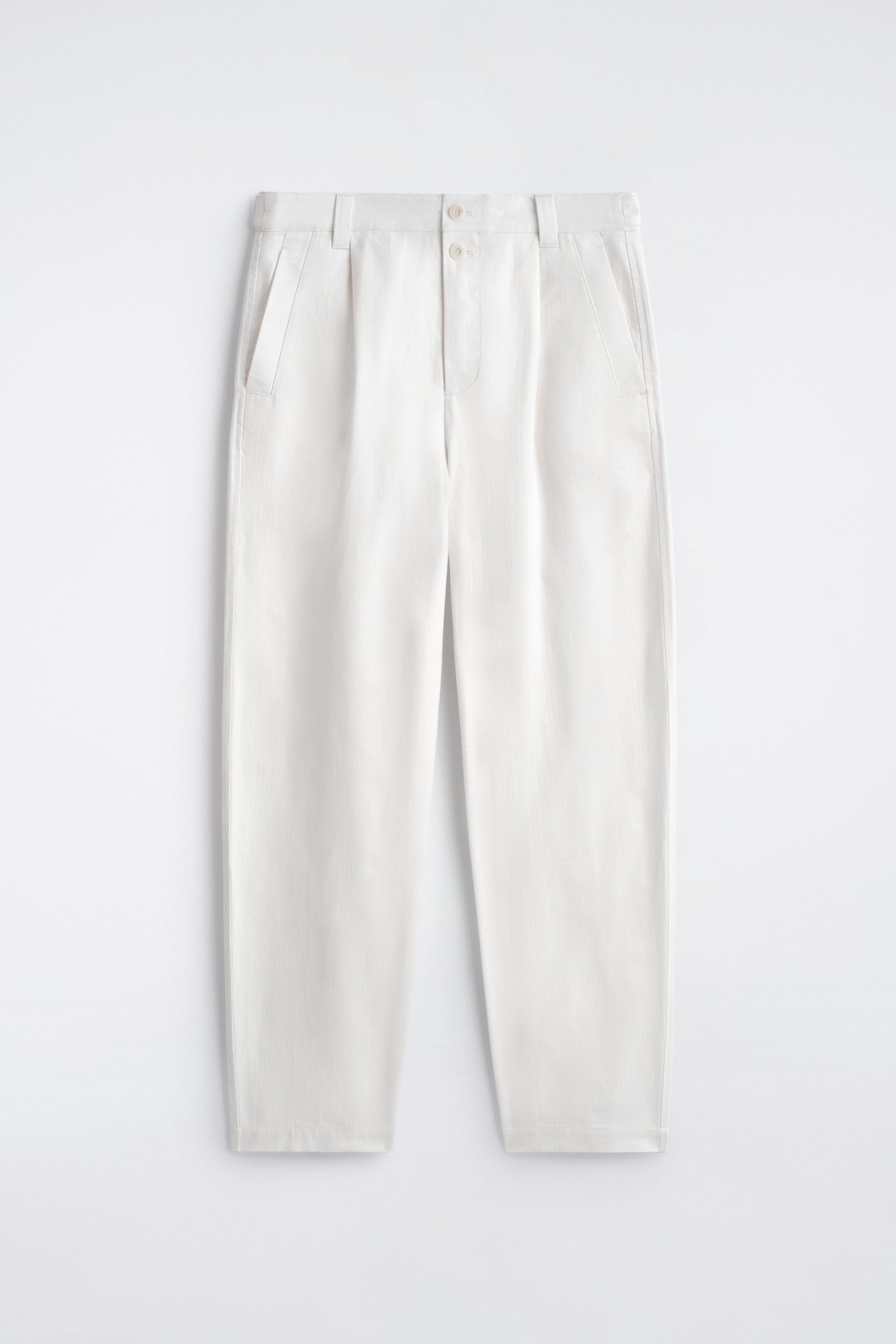 LOCKERE, SCHMAL ZULAUFENDE HOSE AUS DENIM - WEISS