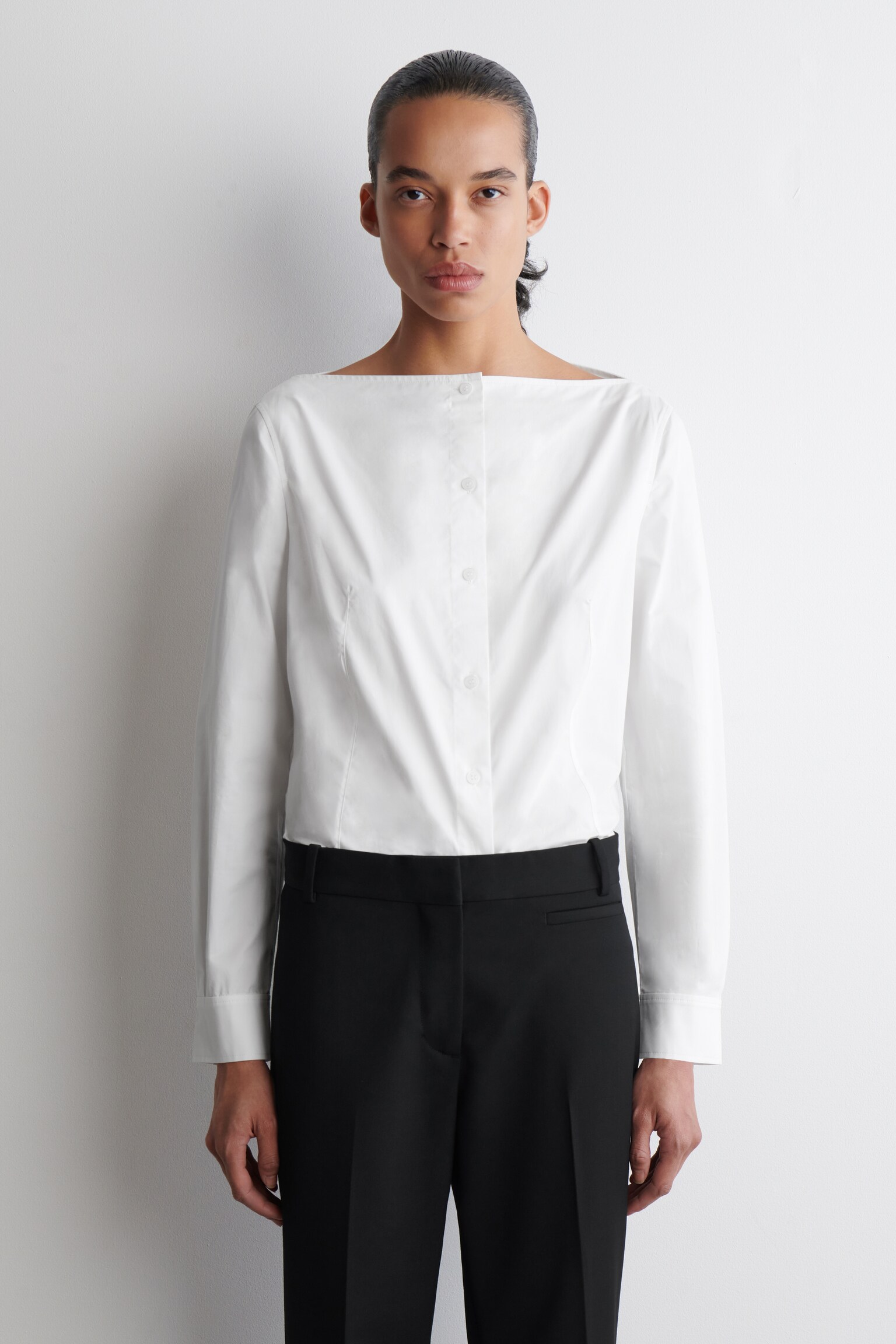 CAMISA DE ALGODÓN CON CUELLO BARCO - BLANCO - 1