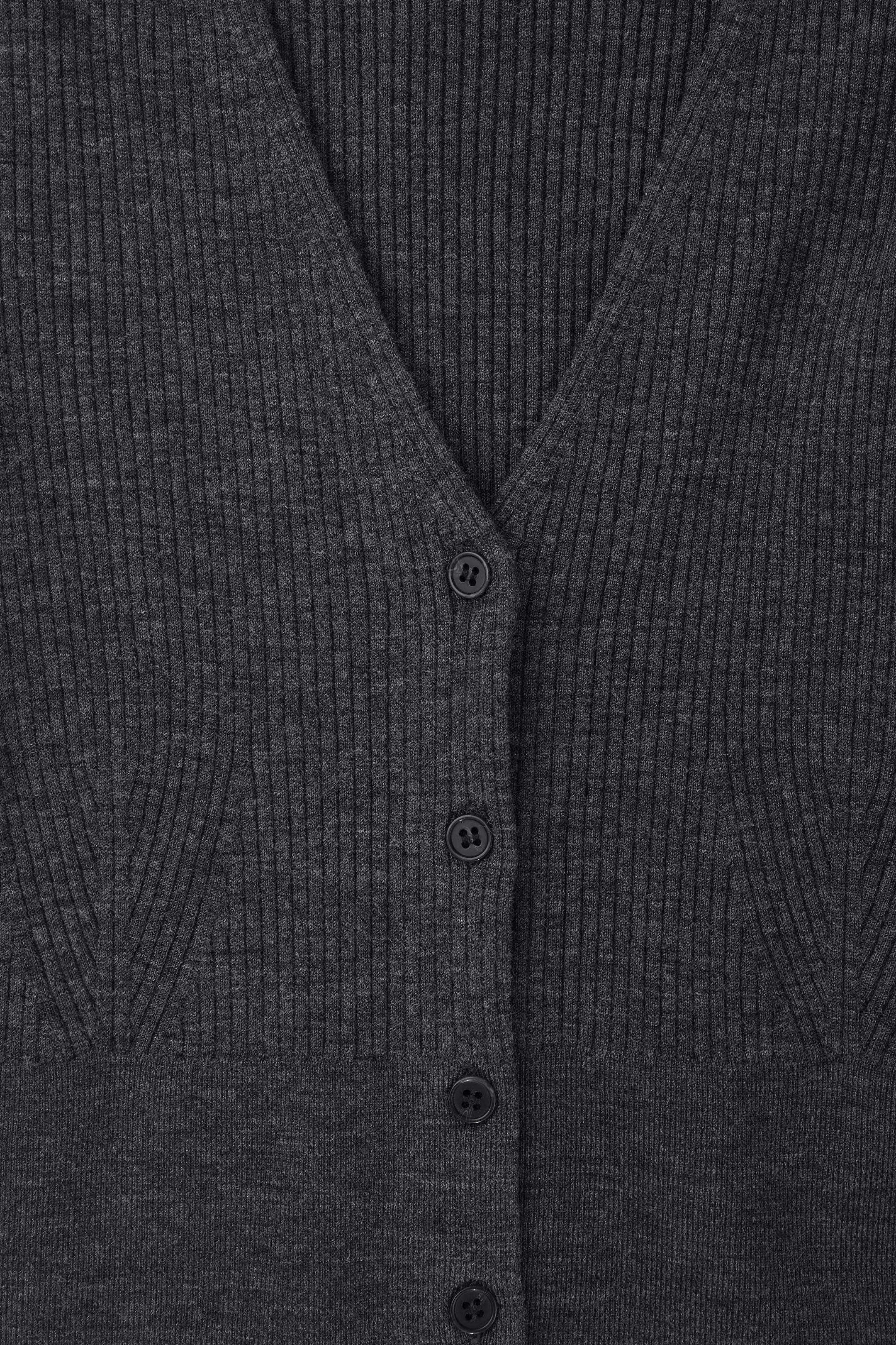 StillMedia/DescriptiveDetail