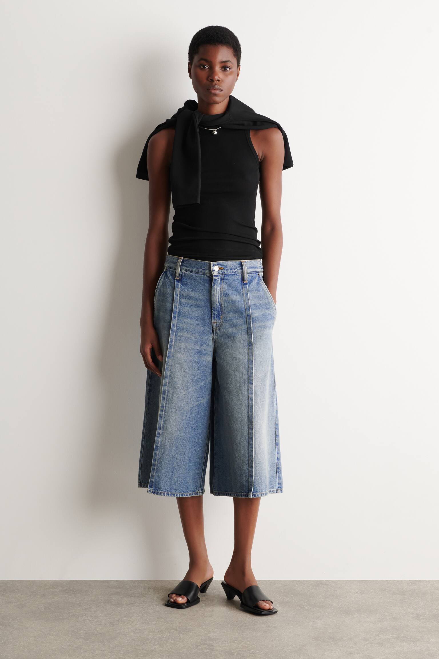 PINTUCKED DENIM CULOTTES - כחול - 1