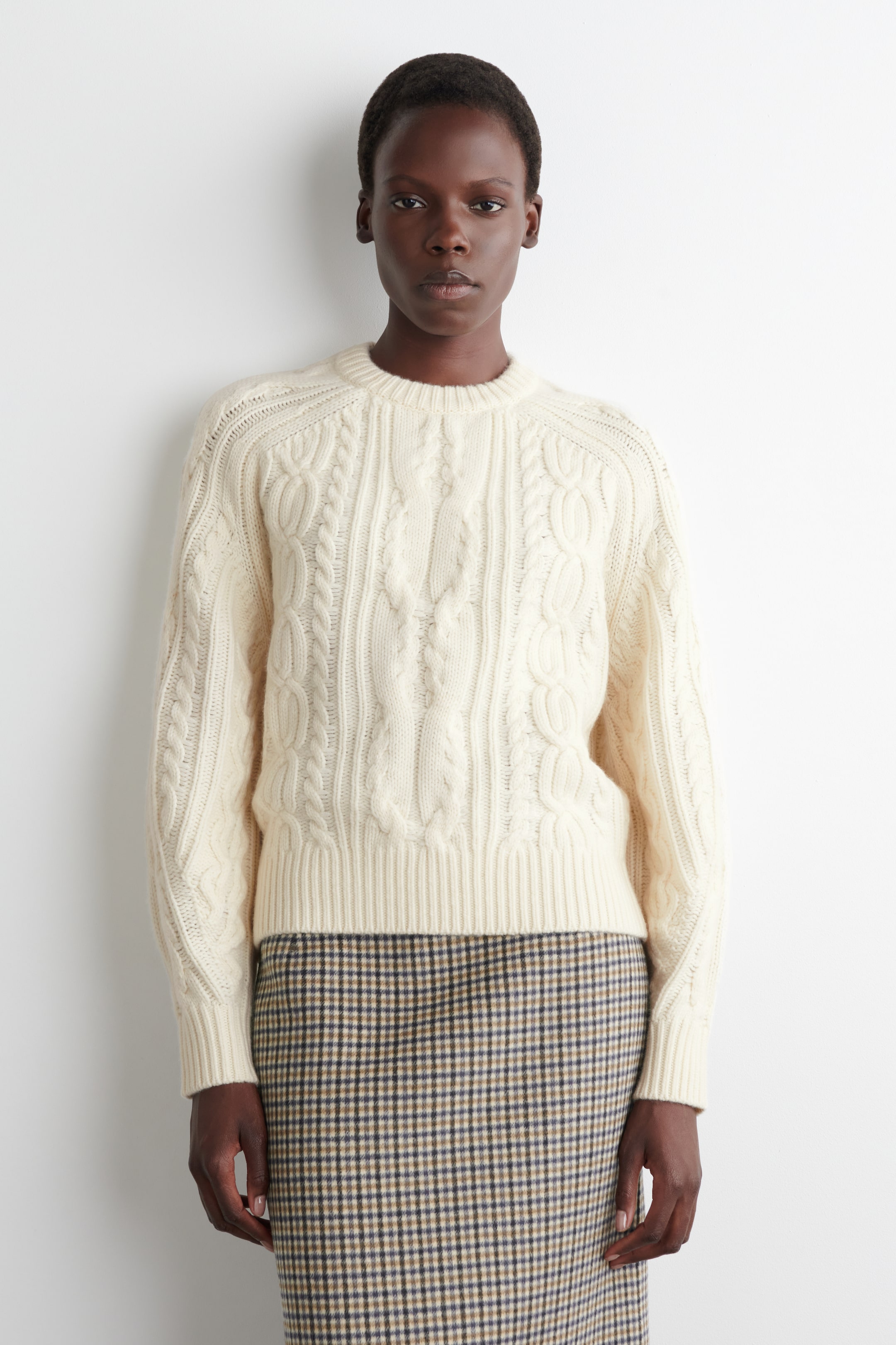 View larger image: CABLE-KNIT WOOL-CASHMERE JUMPER - CREAM - Ladies | H&M GB 1