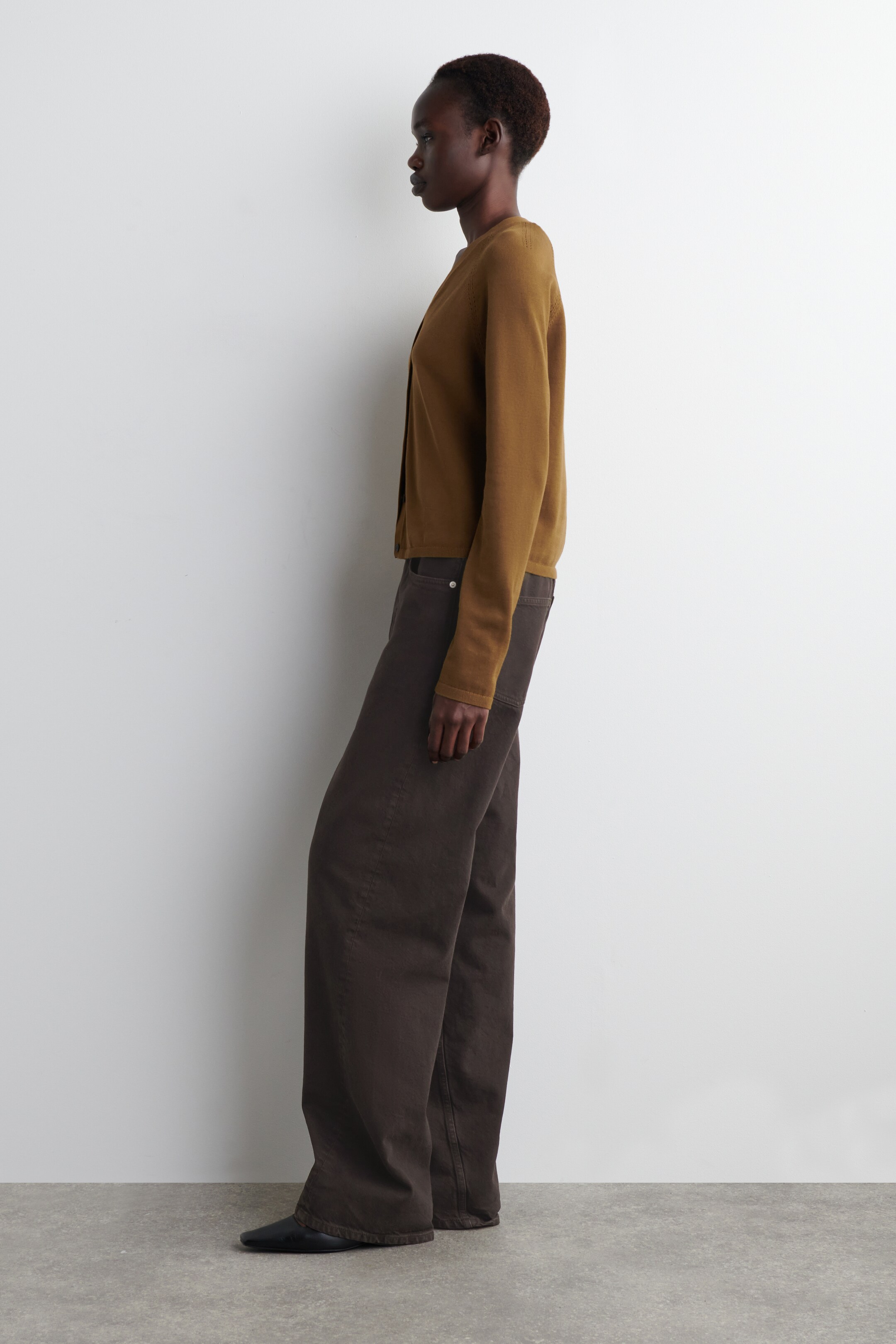 Agrandir l'image: CARDIGAN COL EN V EN MAILLE DE COTON - BRUN - FEMME | H&M BE 2