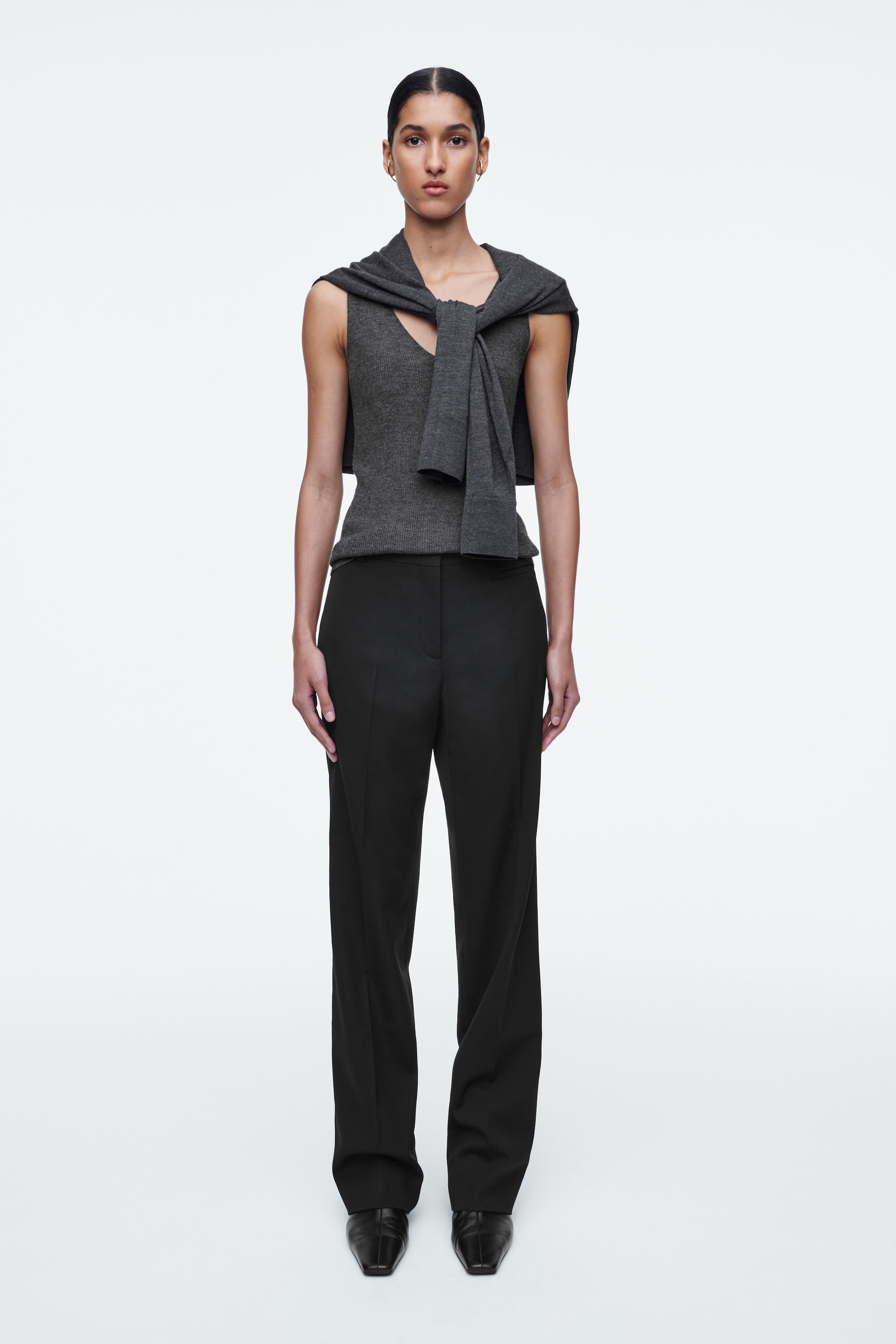SLIM RIBBED CASHMERE TANK TOP
