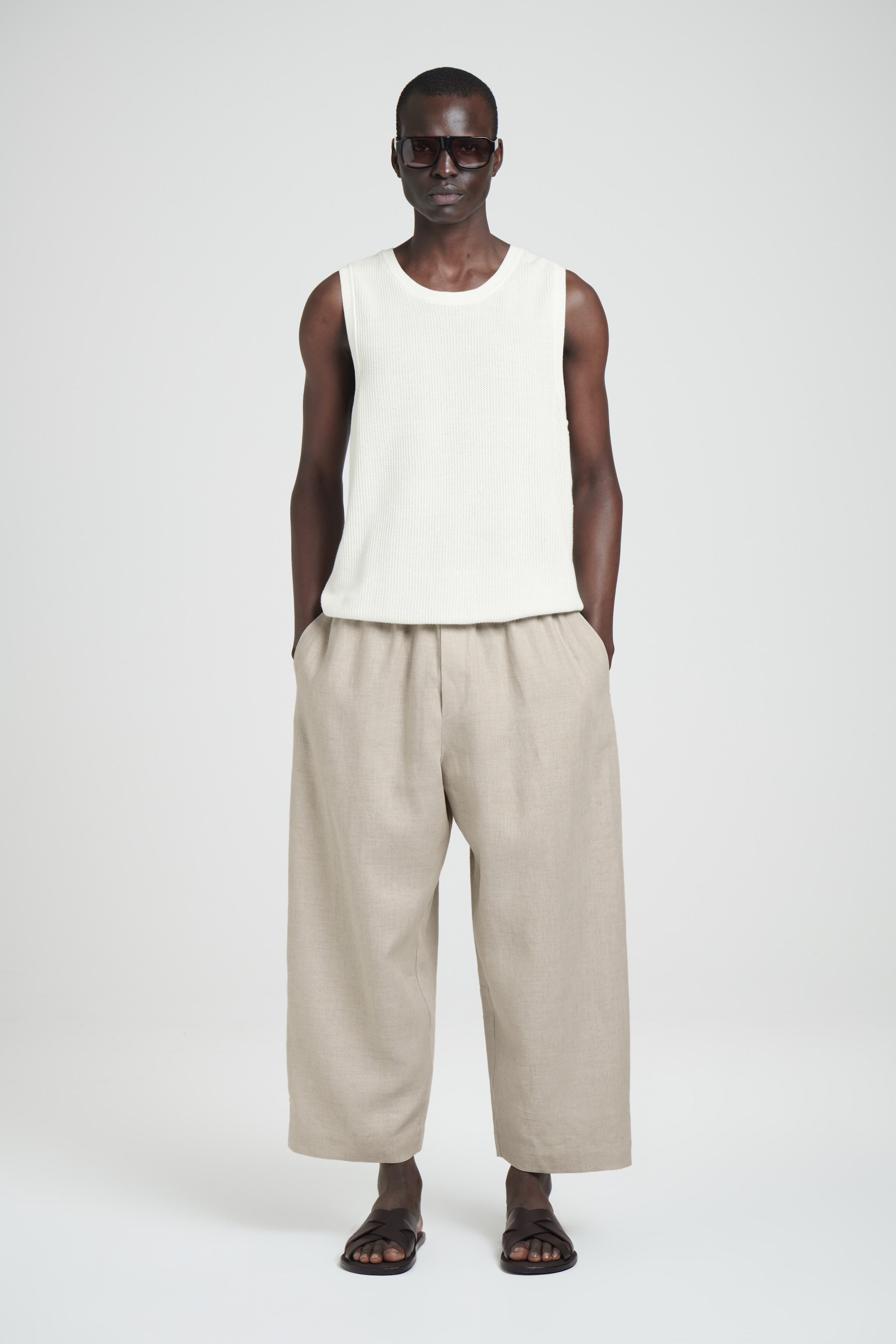 Nagyobb kép megtekintése: LENCSÉS LEN VÁSZON NADRÁG - NATÚR / BEIGE - FÉRFI | H&M HU 1