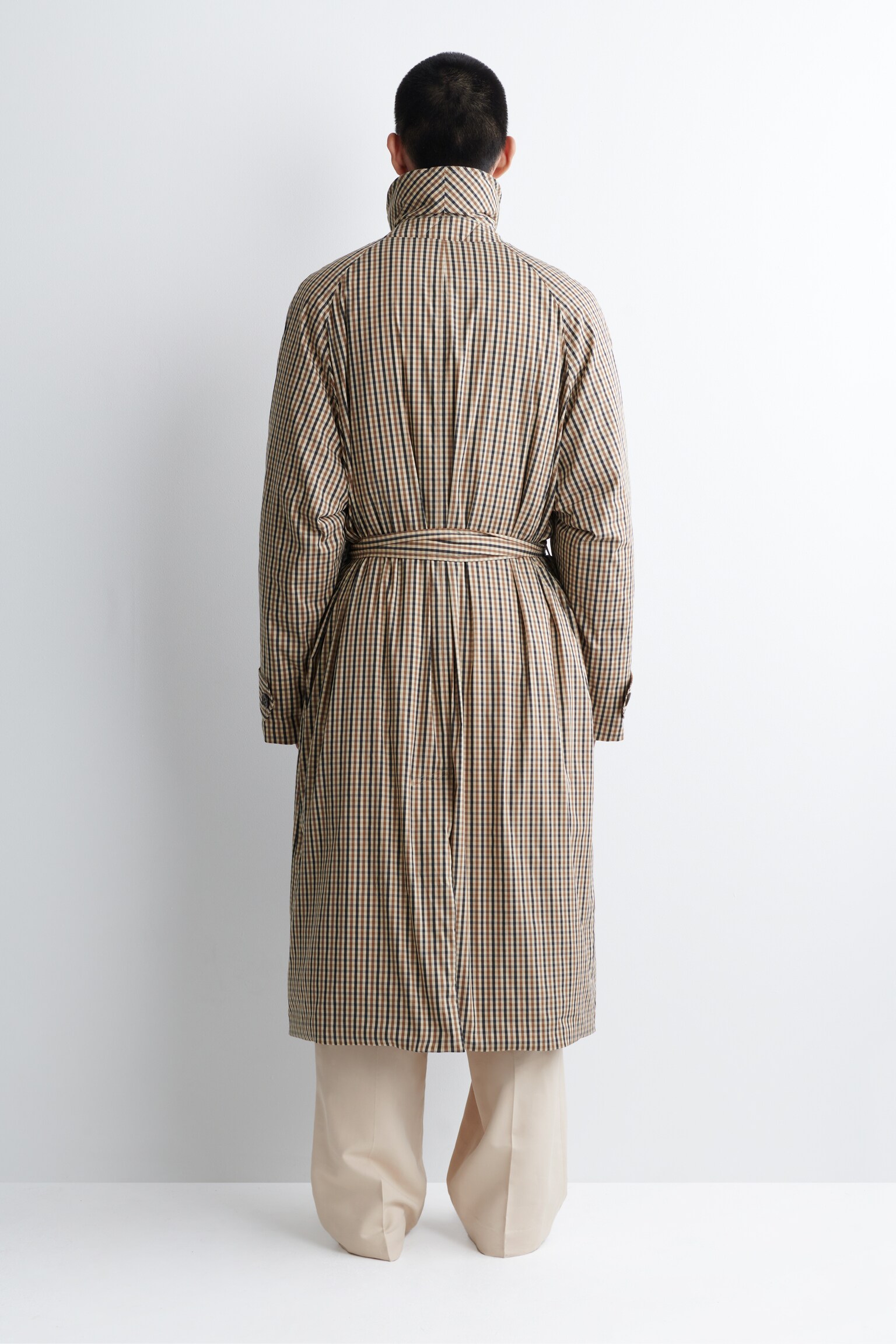 ABRIGO ACOLCHADO CON CINTURÓN Y CUELLO ALTO - BEIGE / CHECKED - 8