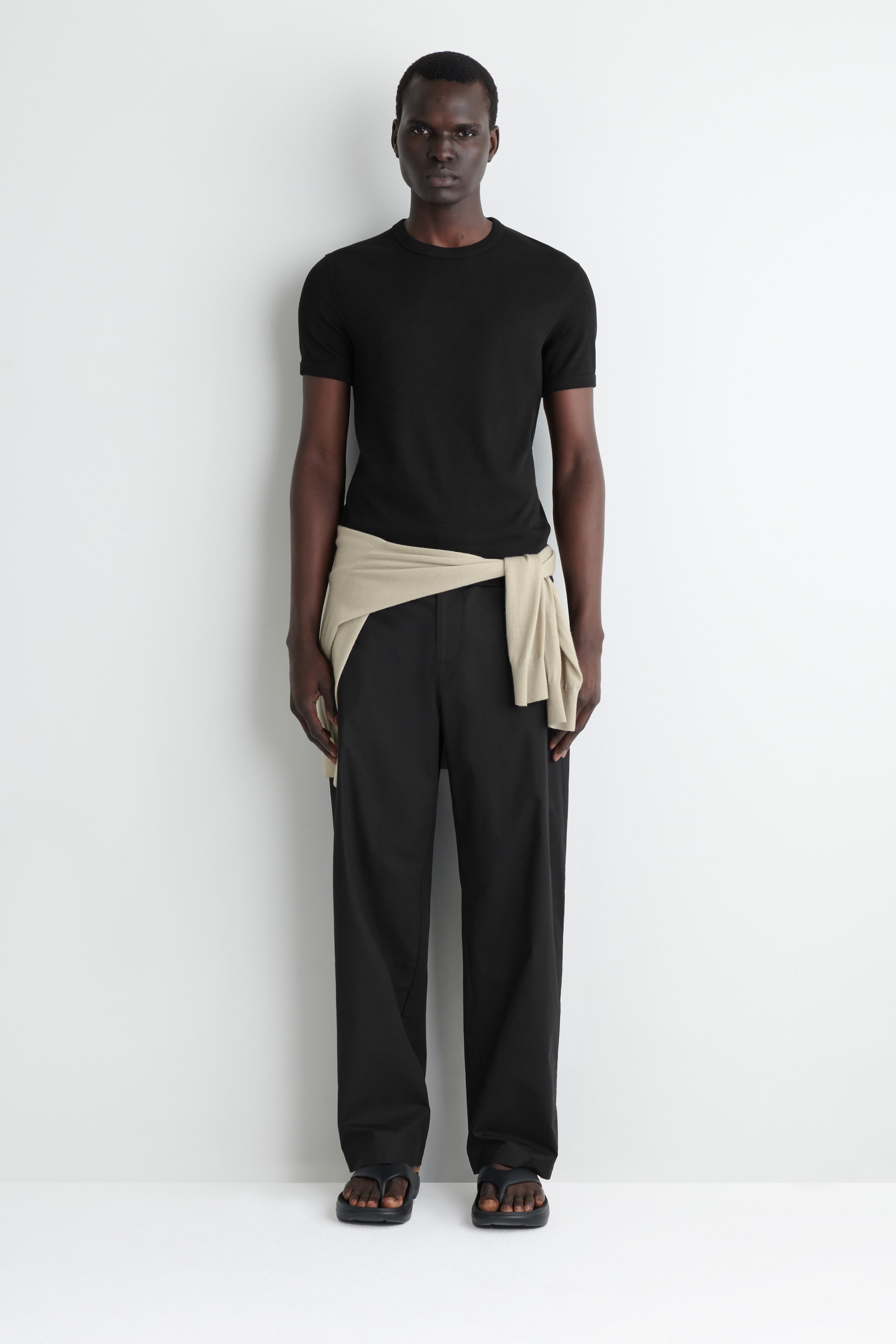 Agrandir l'image: T-SHIRT SLIM EN COTON CÔTELÉ - NOIR - HOMME | H&M FR 2