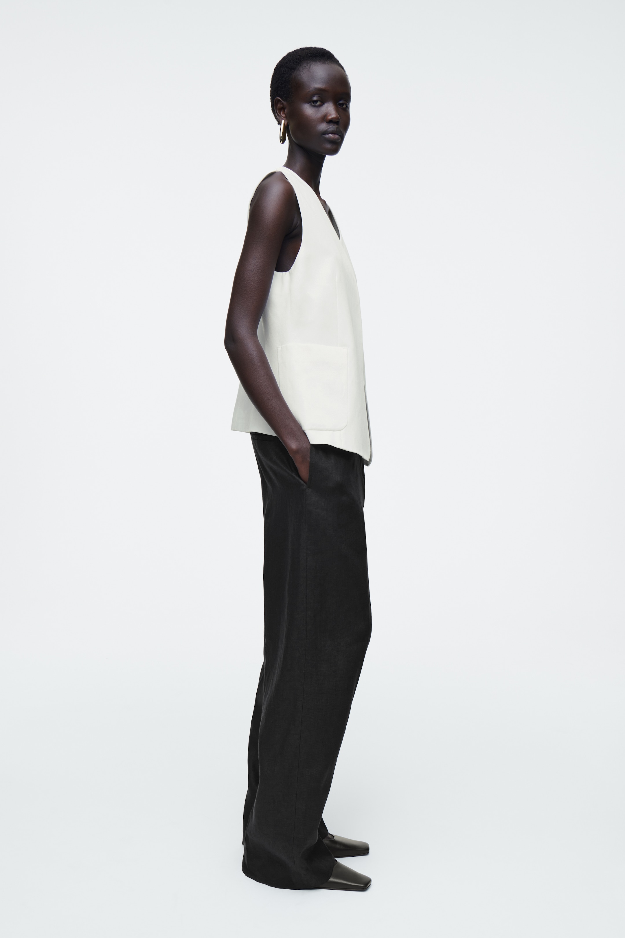Ingrandisci l'immagine: WRAP-FRONT LINEN-BLEND WAISTCOAT - IVORY - DONNA | H&M CH 6