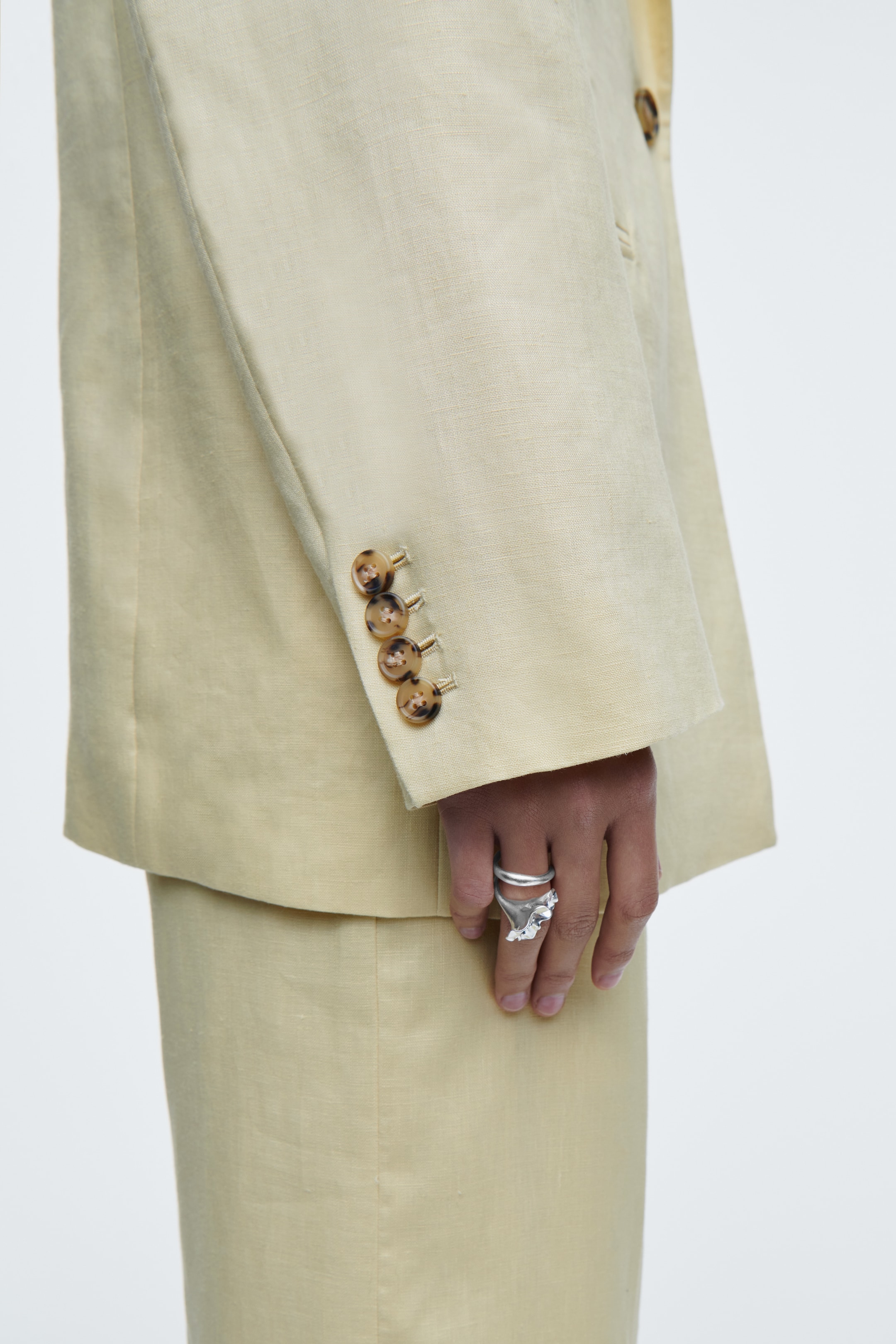 Agrandir l'image: BAGUE À FLEUR SPIRALÉE - ARGENTÉ - FEMME | H&M FR 1