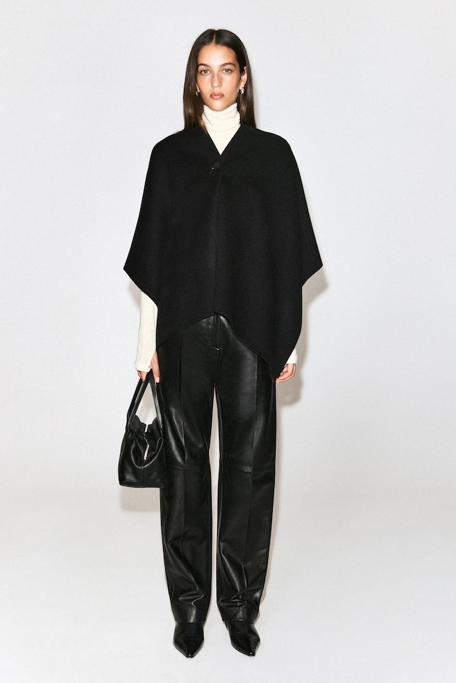 DOUBLE-FACED WOOL-BLEND CAPE — BLACK