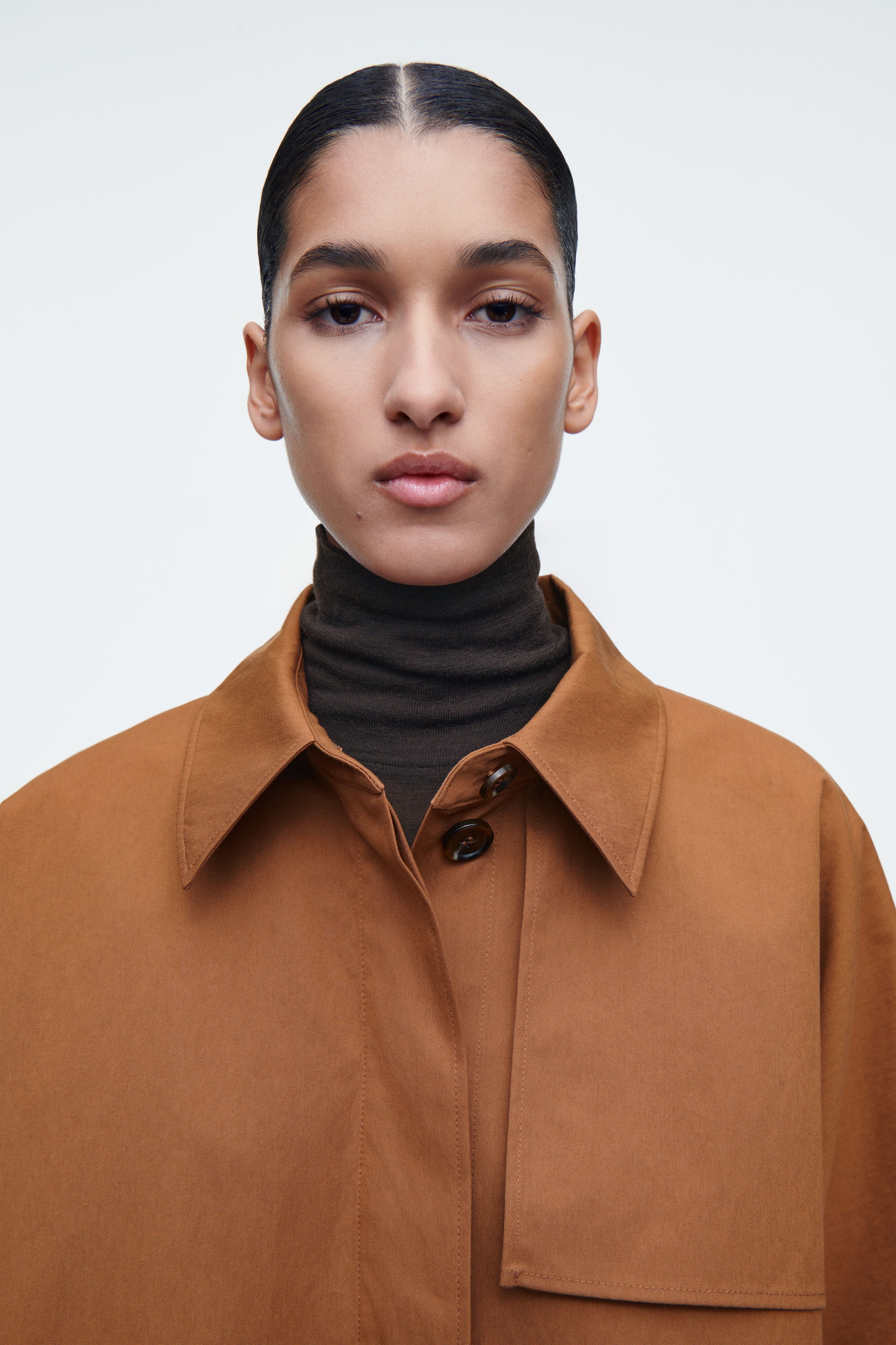 Agrandir l'image: CAPE FAÇON TRENCH-COAT COURTE - ROUILLE - FEMME | H&M BE 5
