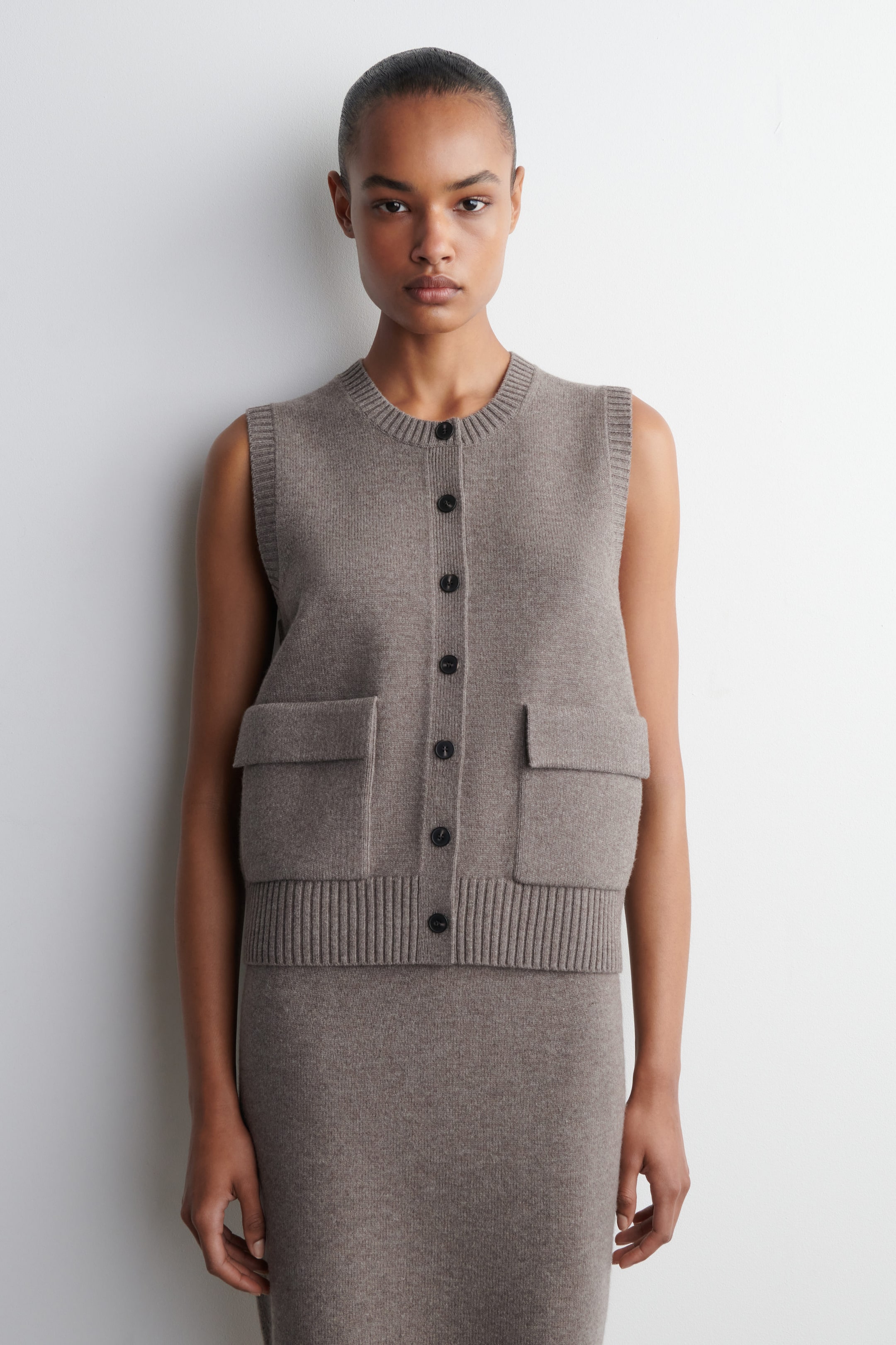MERINO WOOL BUTTONED VEST