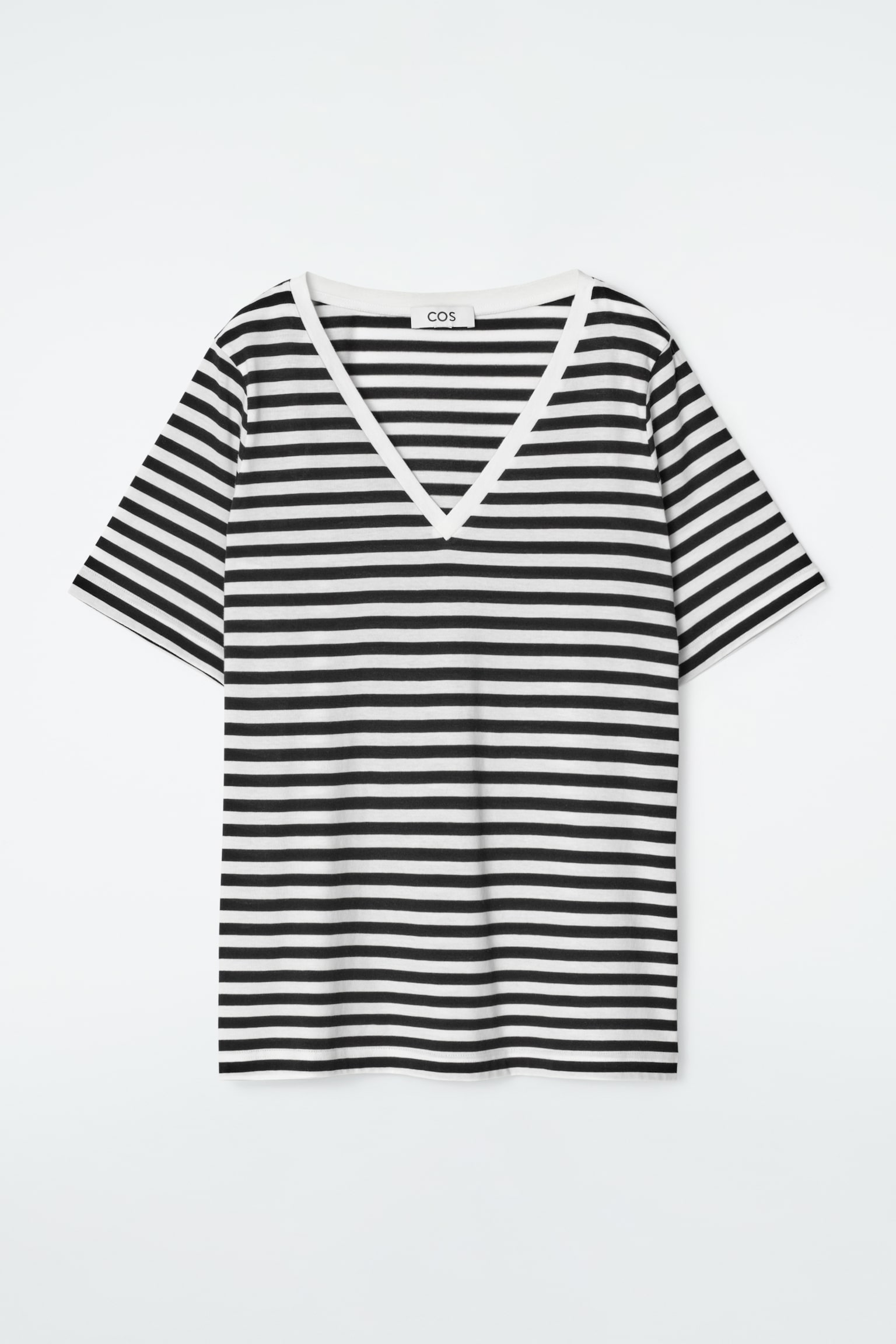 24/7 REGULAR V-NECK T-SHIRT - BLACK / WHITE / STRIPED/WHITE/BLACK - 2
