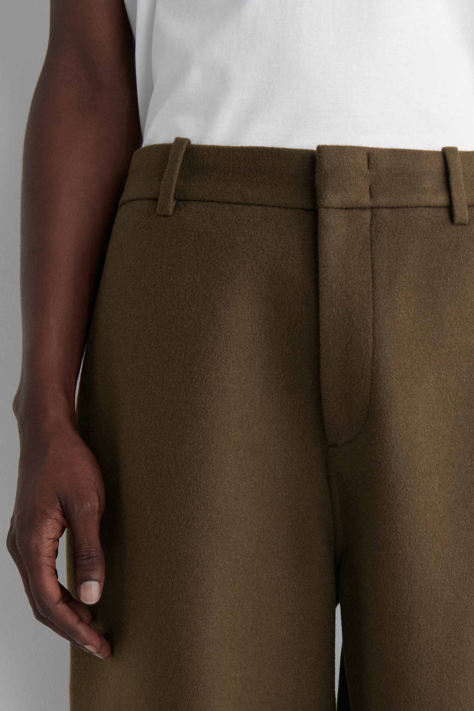 PANTALÓN DE LANA CON PIERNA ANCHA - MARRÓN/GRIS MARENGO - 3