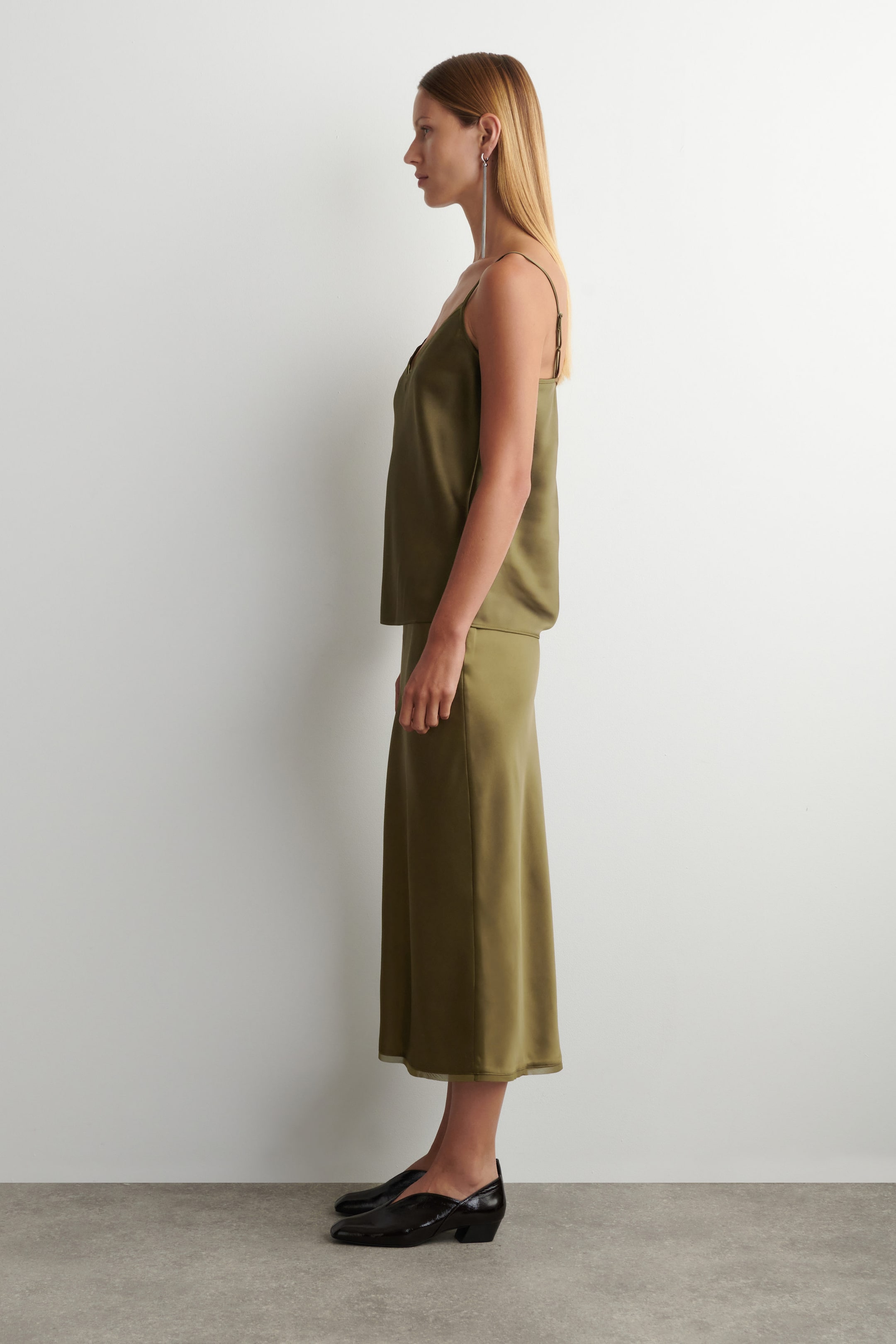 SATIN V-NECK CAMI TOP