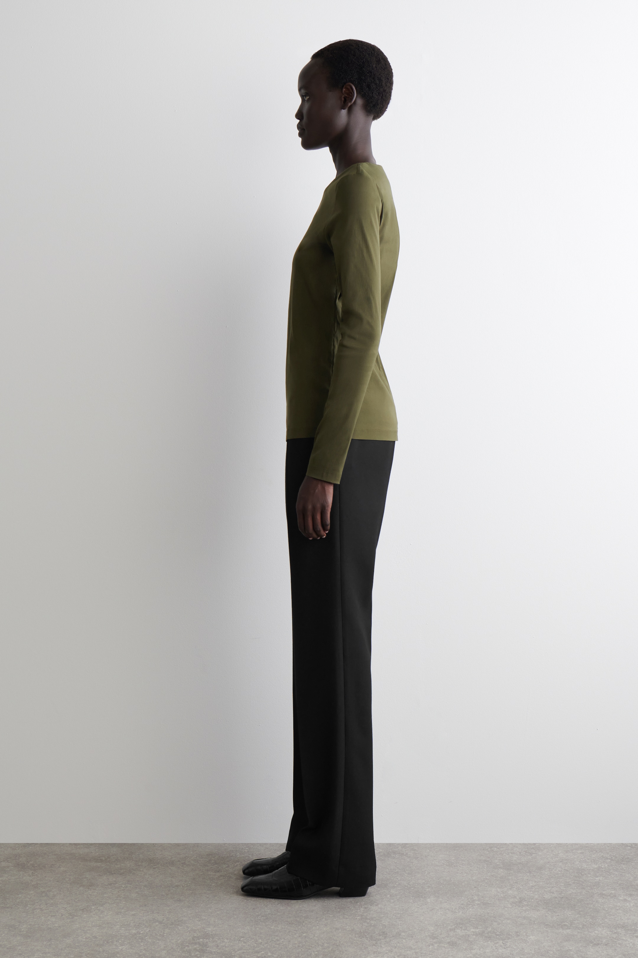 Grösseres Bild ansehen: LANGARMSHIRT AUS BAUMWOLLE - KHAKI - DAMEN | H&M CH 4