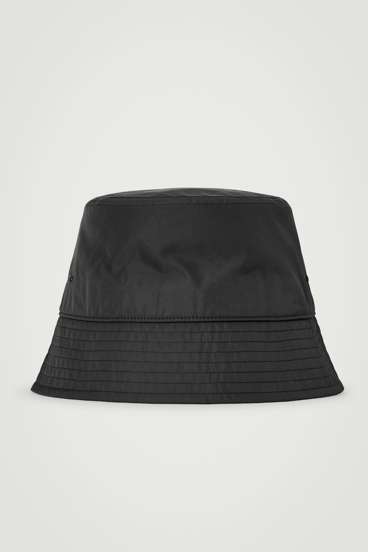 BUCKET HAT — BLACK