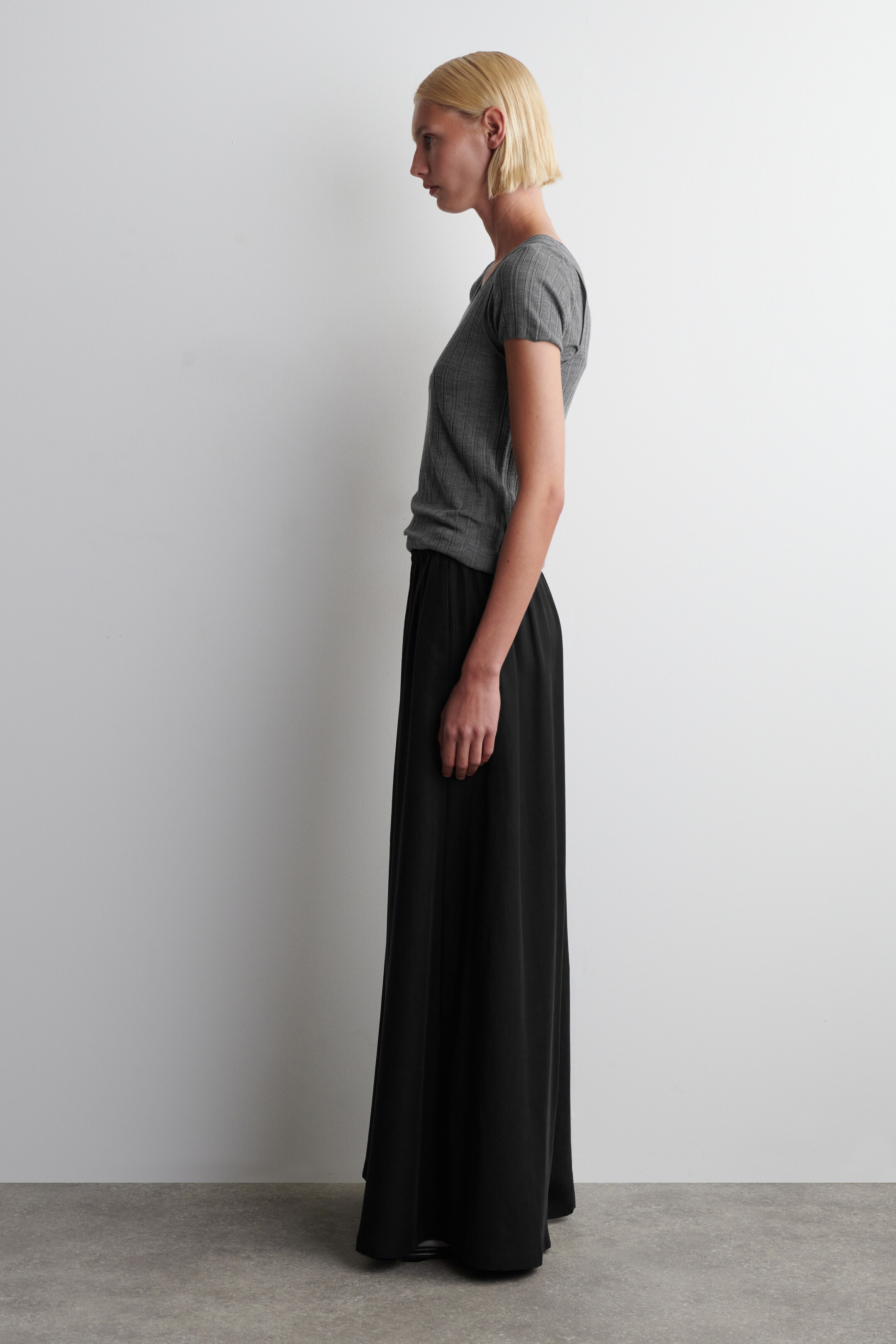 Visualizza immagine più grande: PANTALONI PALAZZO IN TWILL - NERO - DONNA | H&M IT 4