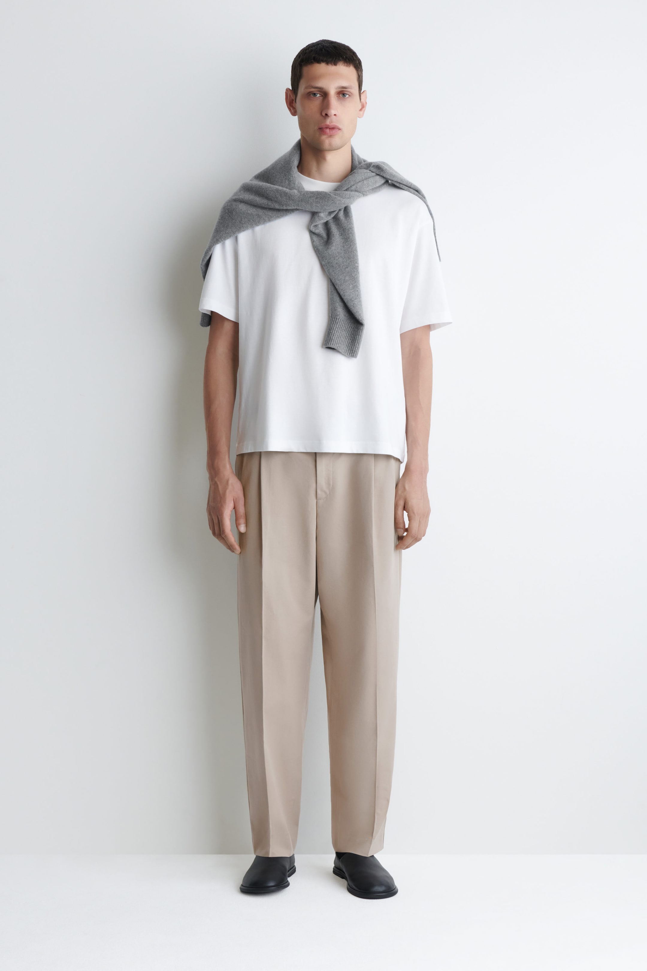 RELAXED LIGHTWEIGHT COTTON T-SHIRT