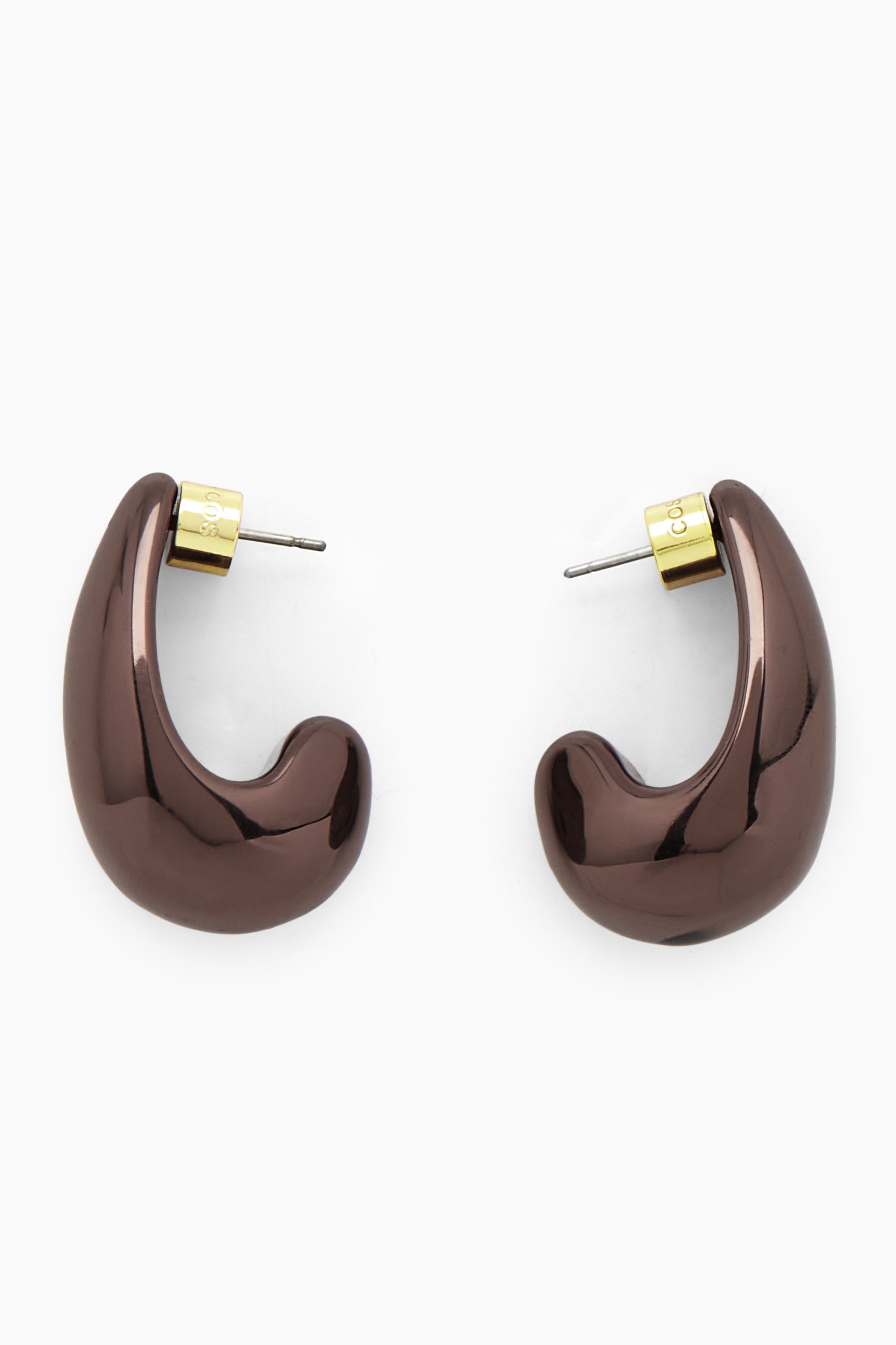 [BLACKMUSE] ボア着用☆Edge Curve Earrings 全2色 Abstract Silver Ear Cuff Earring - Chrysalis Ear Cuff | Marcella