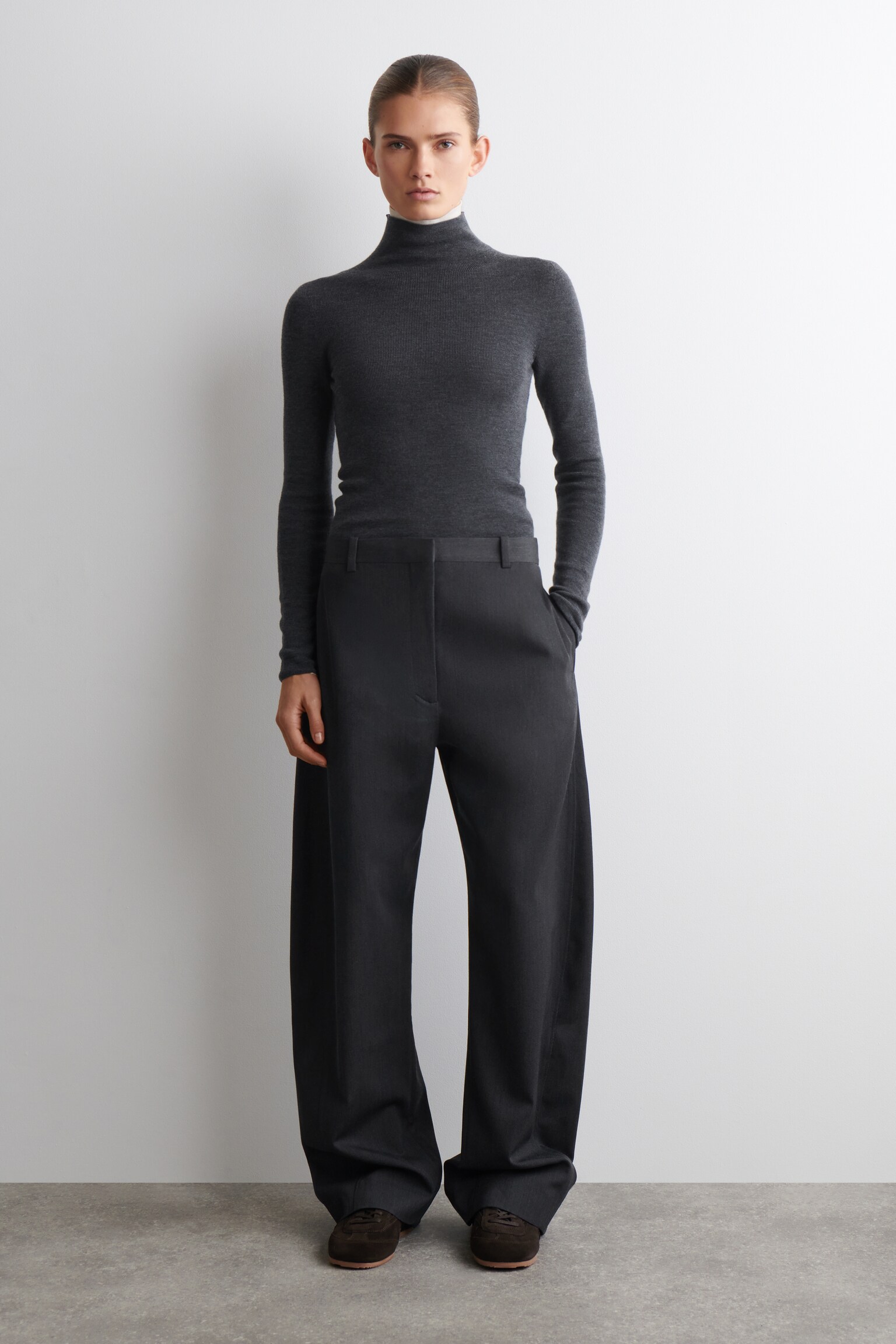 LANGARMSHIRT AUS MERINOWOLLE MIT HOHEM KRAGEN - ANTHRAZITGRAU MELIERT - 4