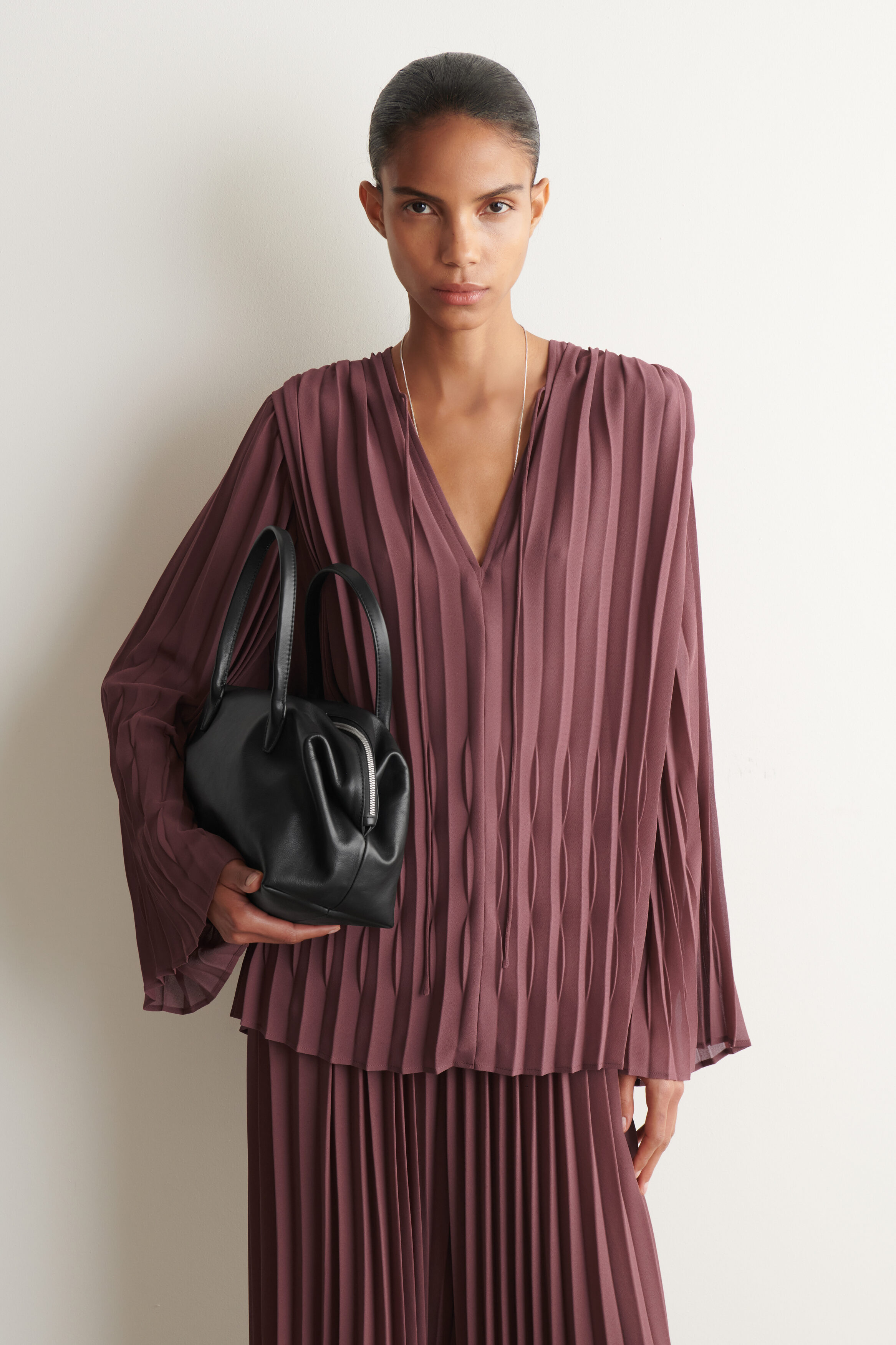 TIE-FRONT PLEATED GEORGETTE BLOUSE - RUST | COS CA