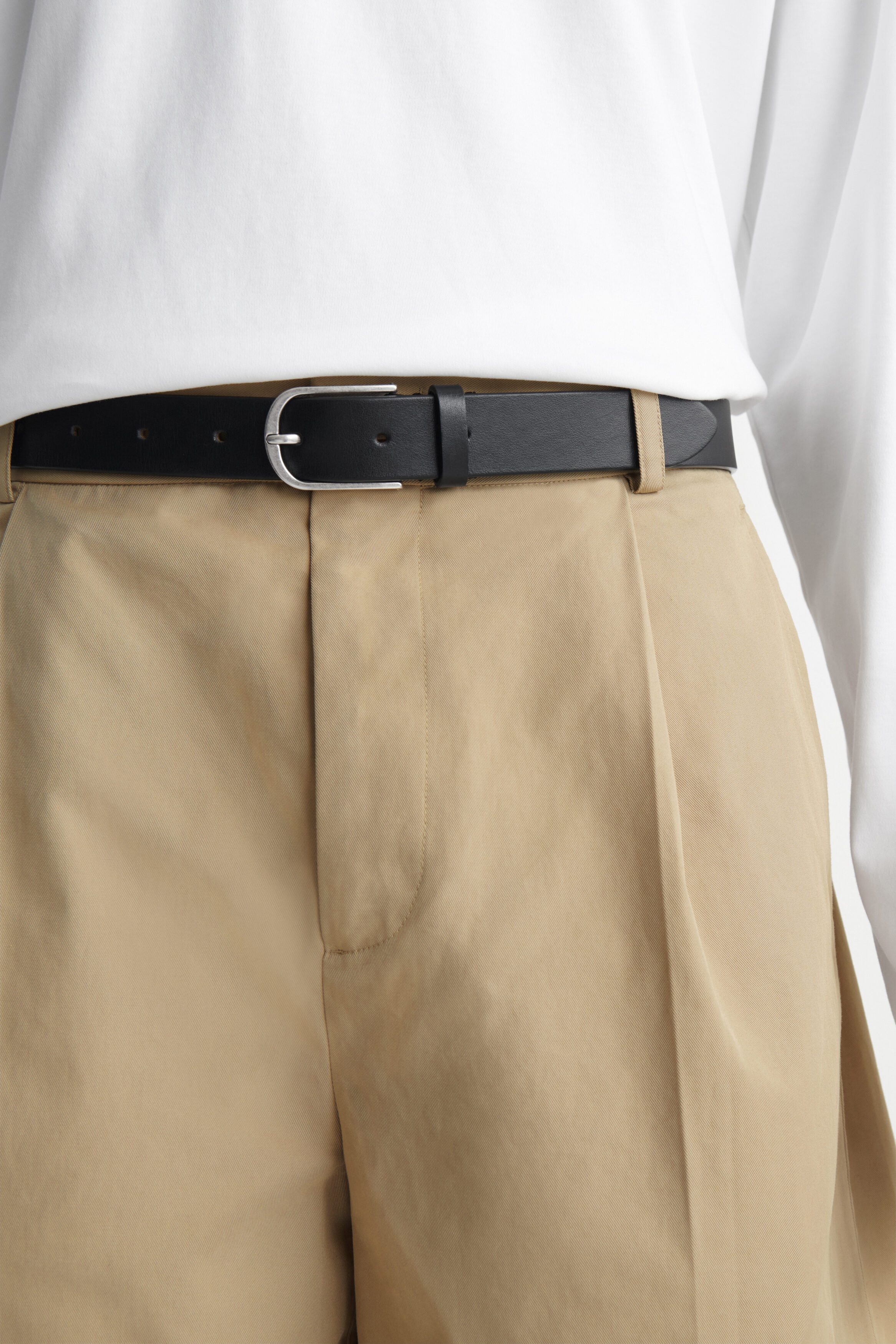 COTTON-TWILL CHINO SHORTS - BEIGE | COS CA