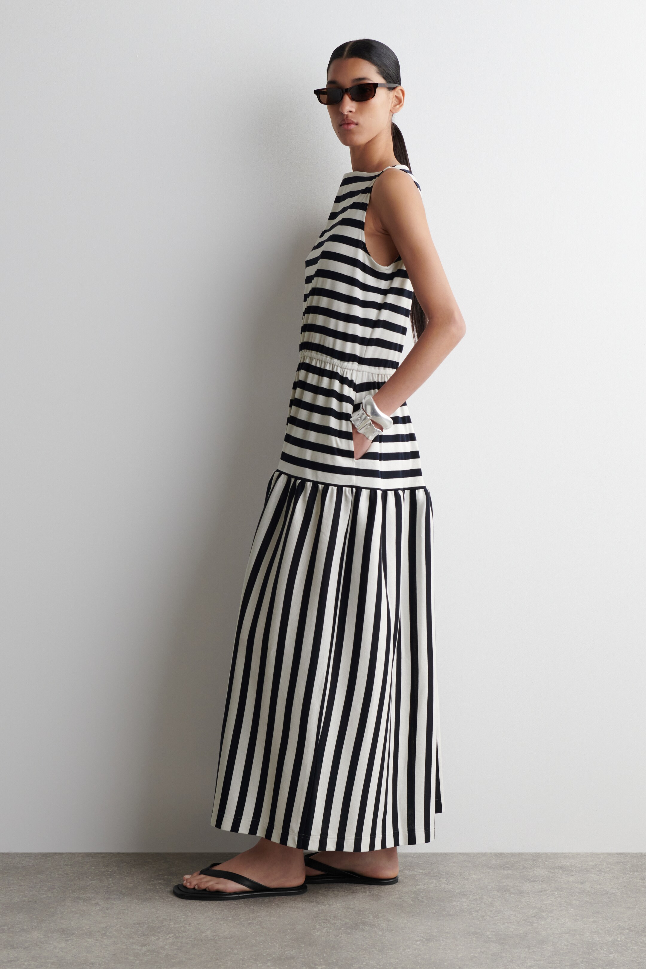 View larger image: BOAT-NECK GATHERED MIDI DRESS - NAVY / WHITE / STRIPED - Ladies | H&M GB 3
